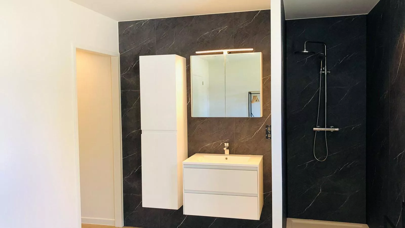 Lac Bleu 39 - Badkamer