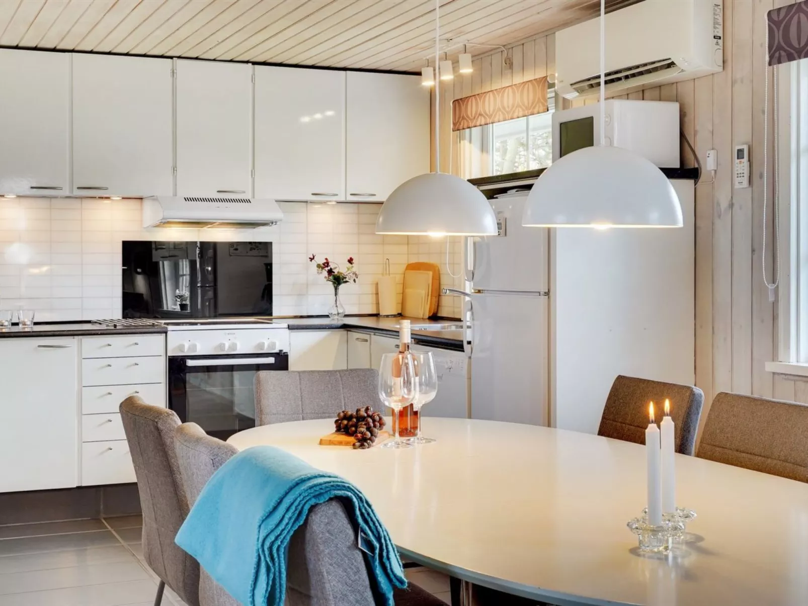 "Maikel" - 900m from the sea - Binnen