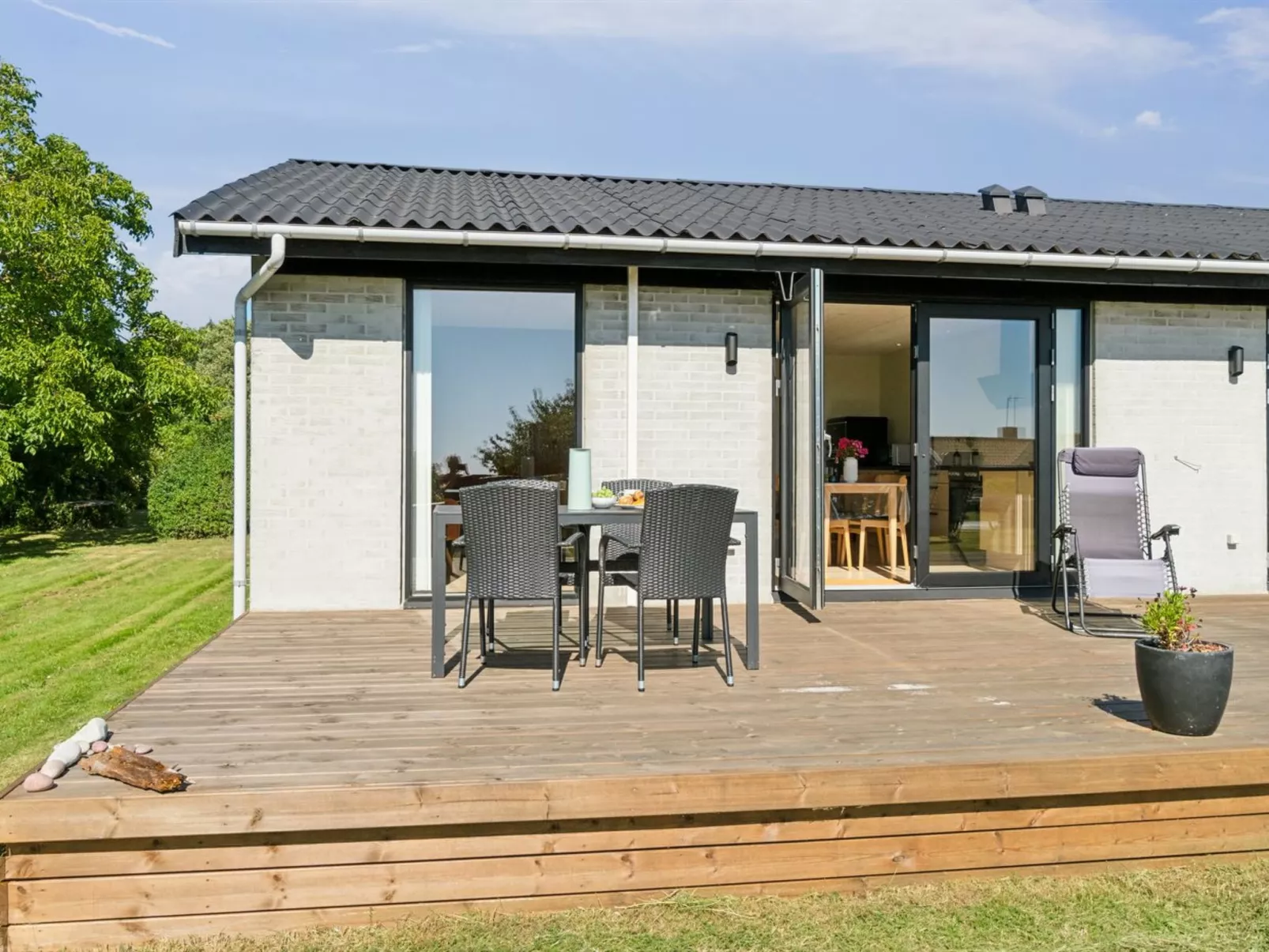 "Yari" - 50m from the sea - Buiten