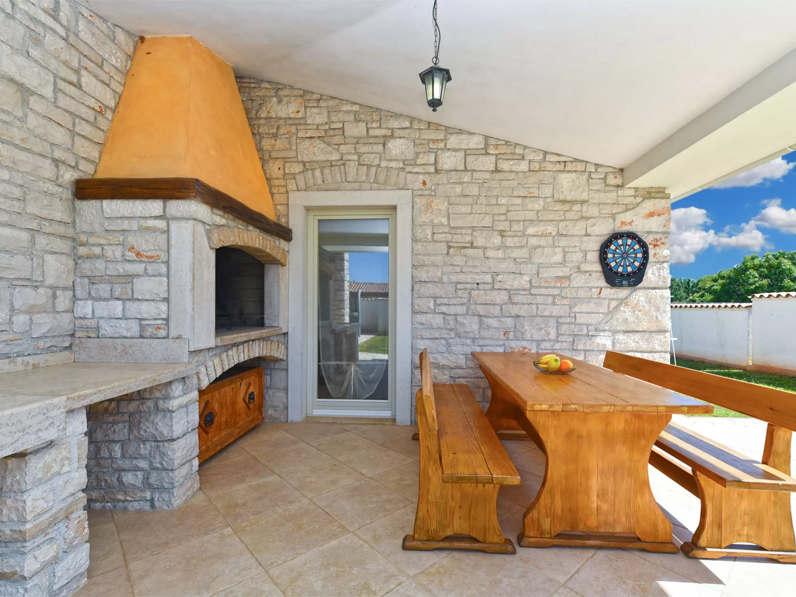 House 2326 - Buiten