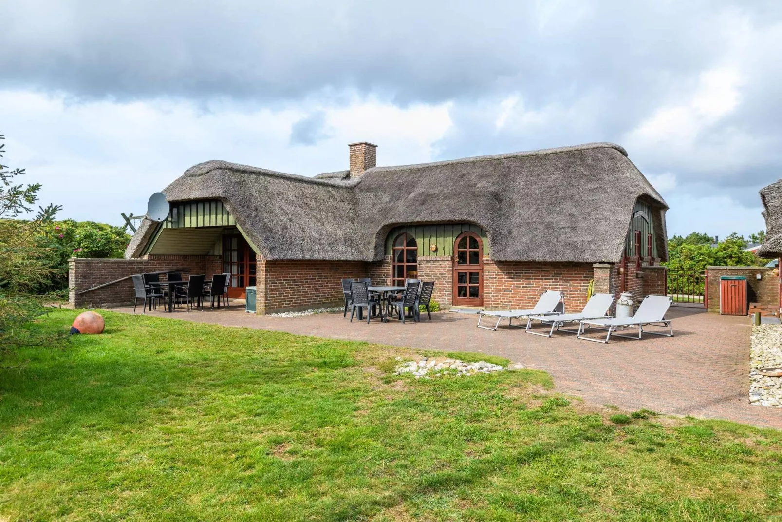 7 persoons vakantie huis op een vakantie park in Hvide Sande-Buitenlucht