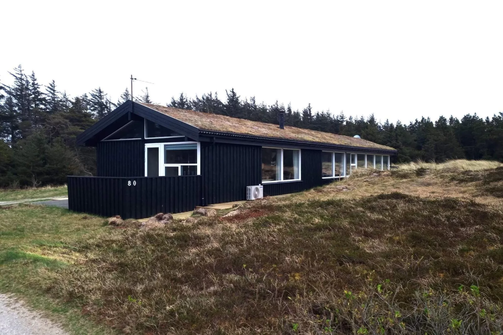 Rustiek vakantiehuis in Løkken met zwembad-Buitenlucht