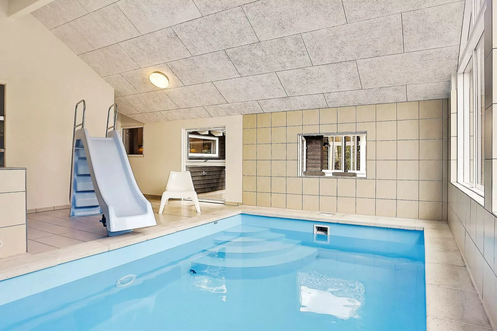 14 persoons vakantie huis in Tisvildeleje-Zwembad