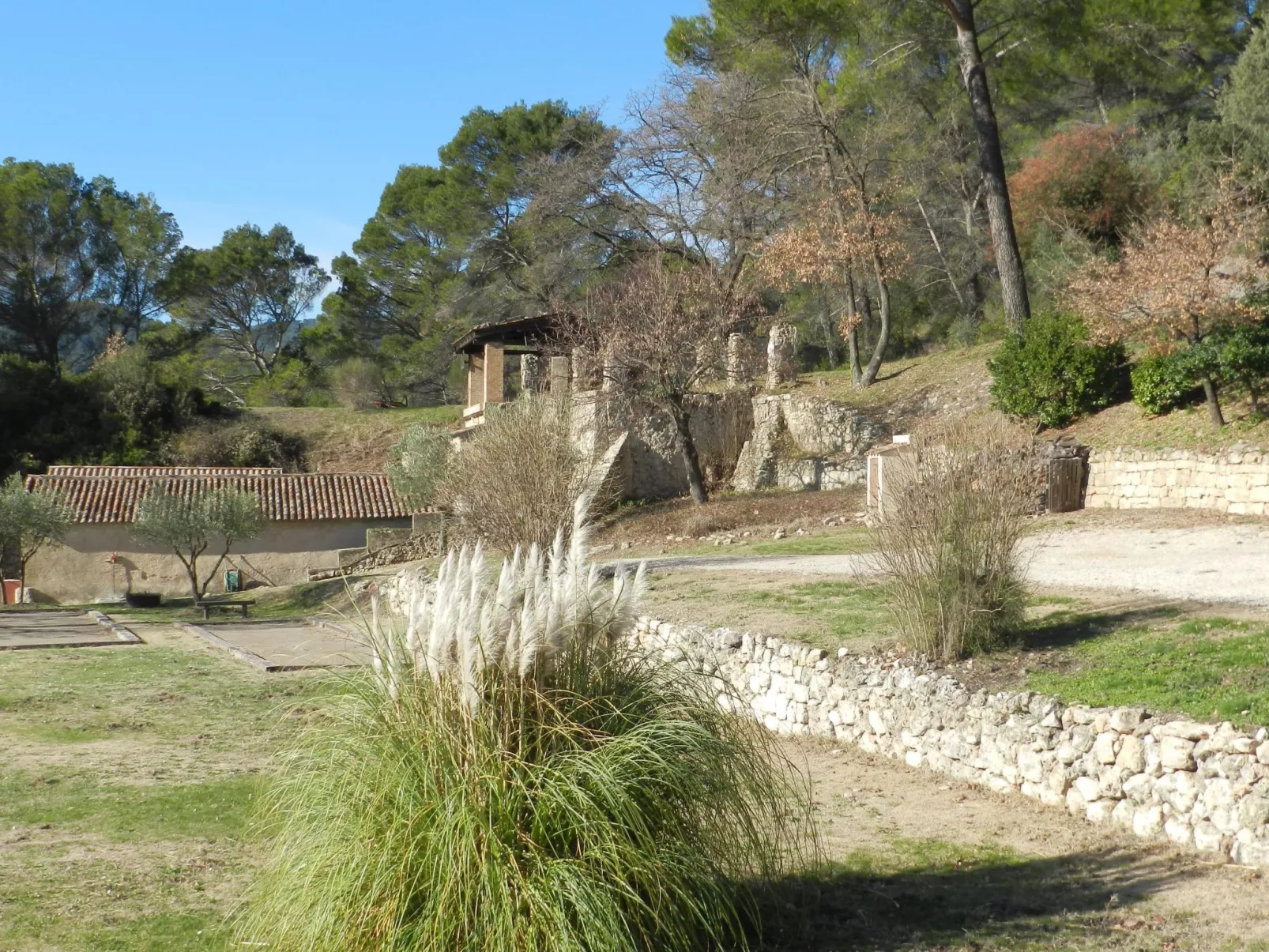 Les Grenaches-Buiten