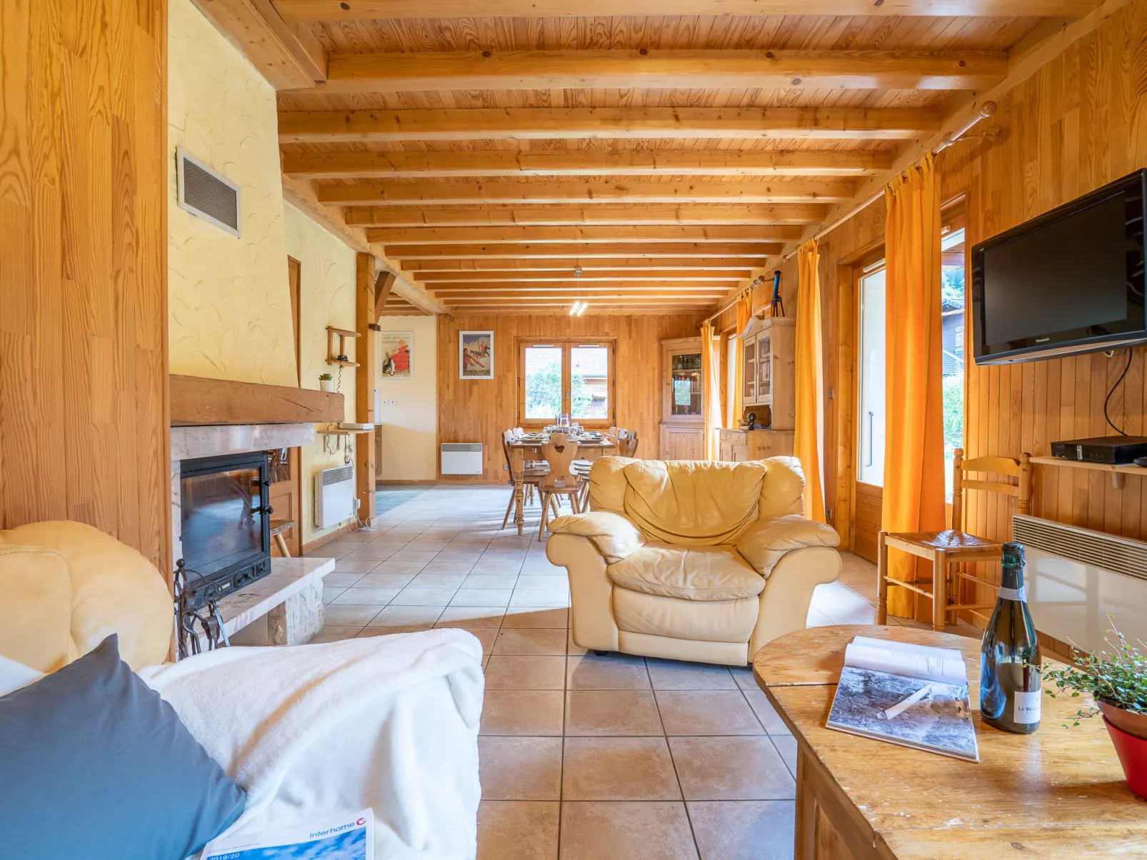 Chalet Mendiaux-Binnen