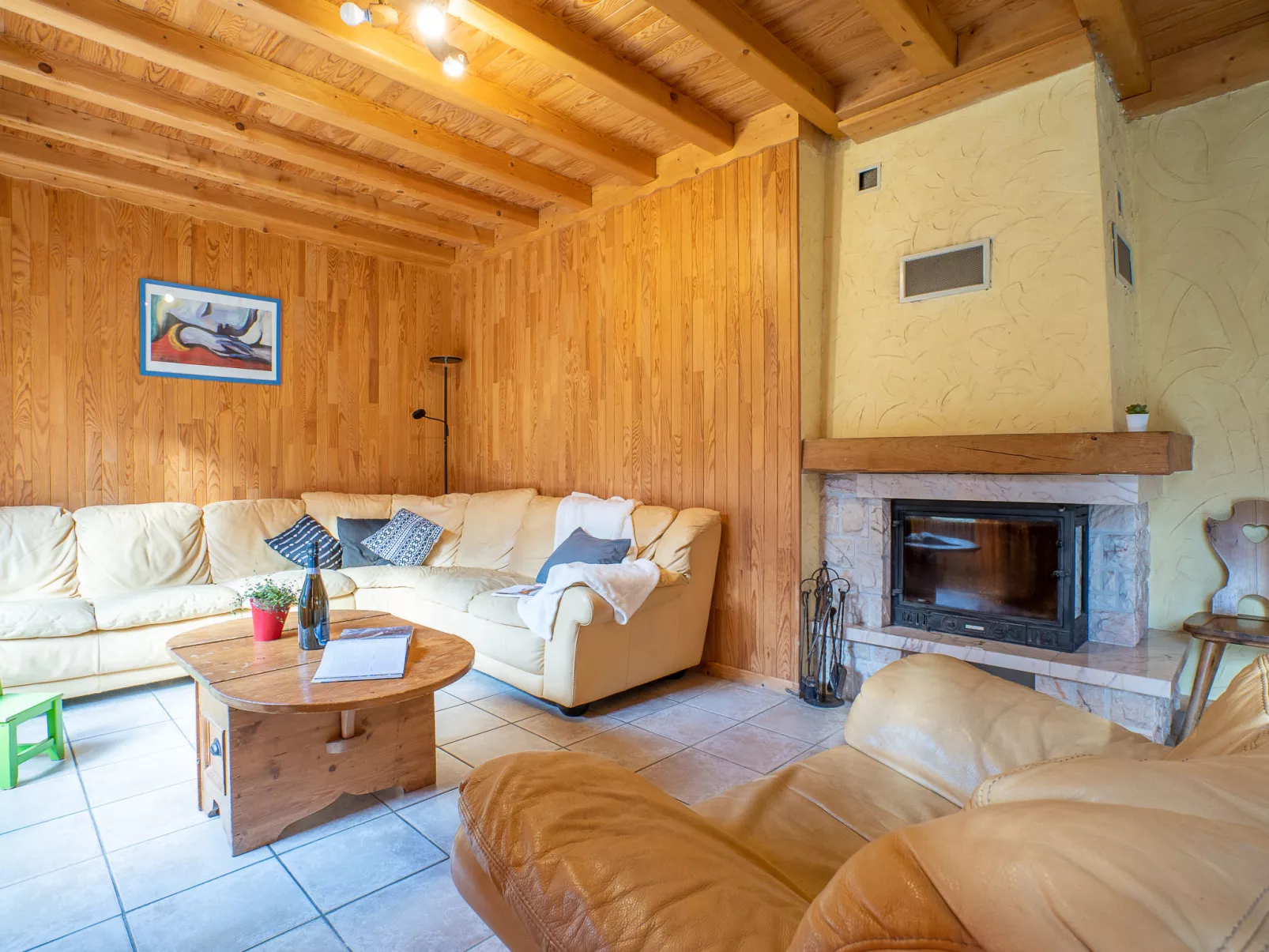 Chalet Mendiaux-Binnen