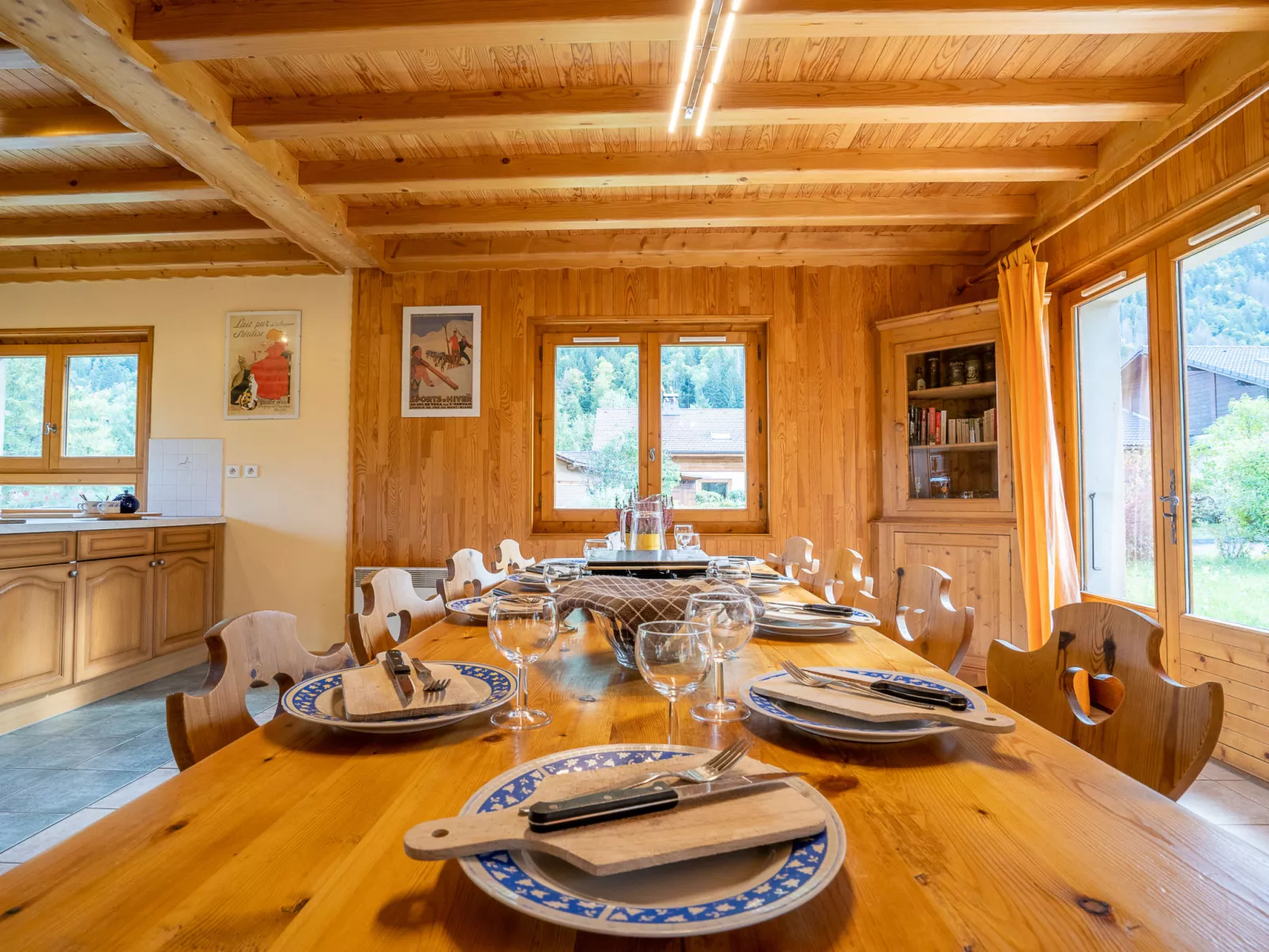 Chalet Mendiaux-Binnen