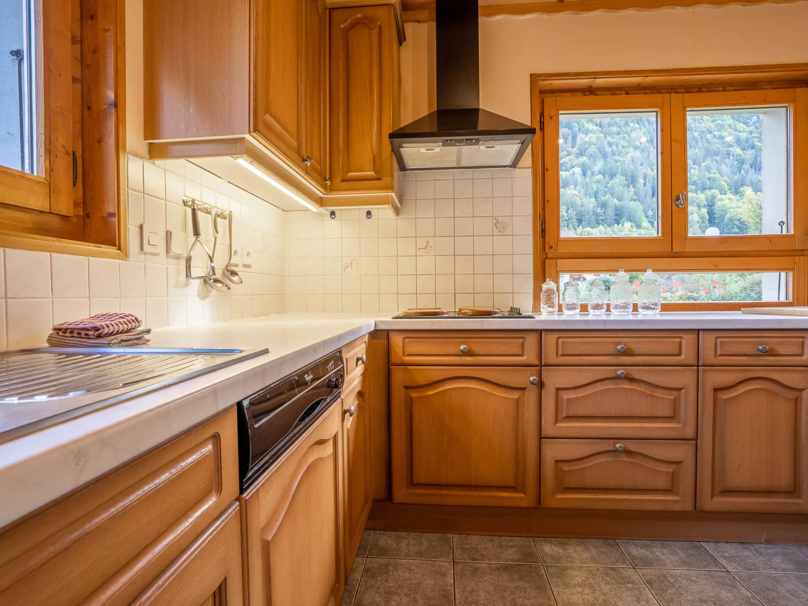 Chalet Mendiaux-Binnen