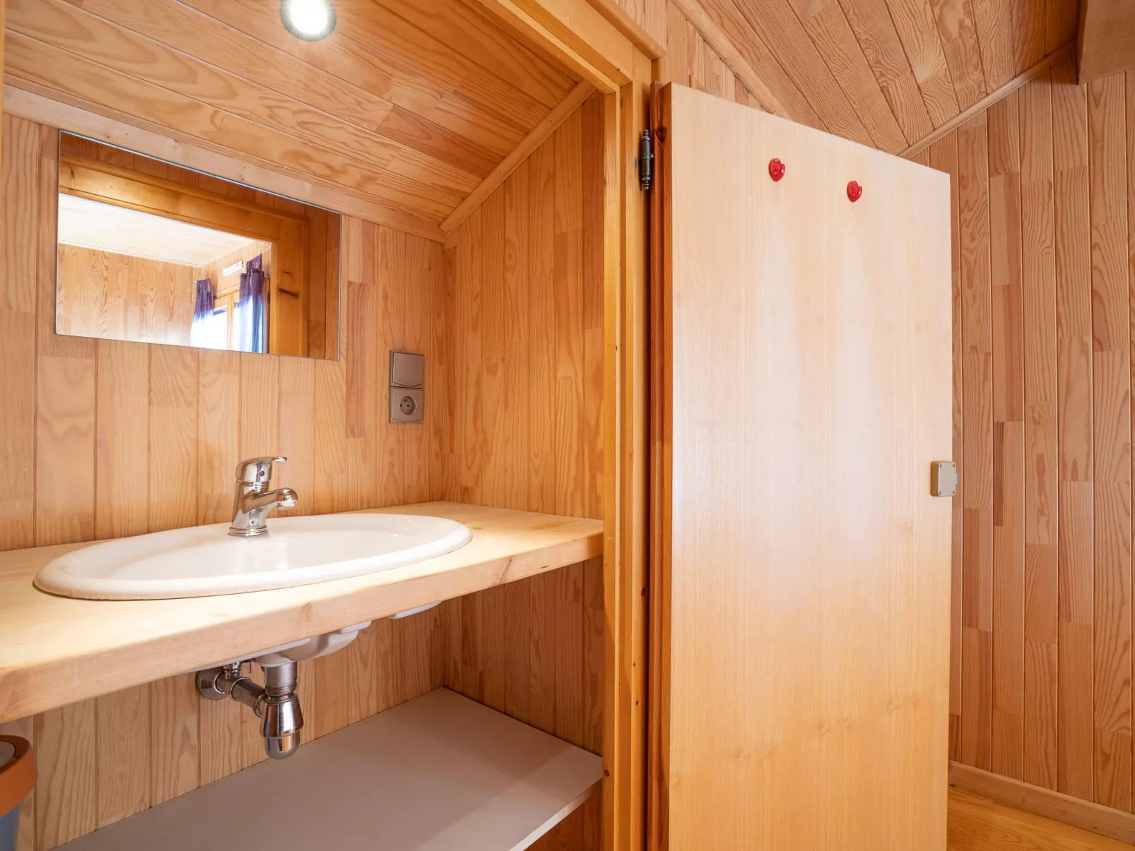 Chalet Mendiaux-Binnen