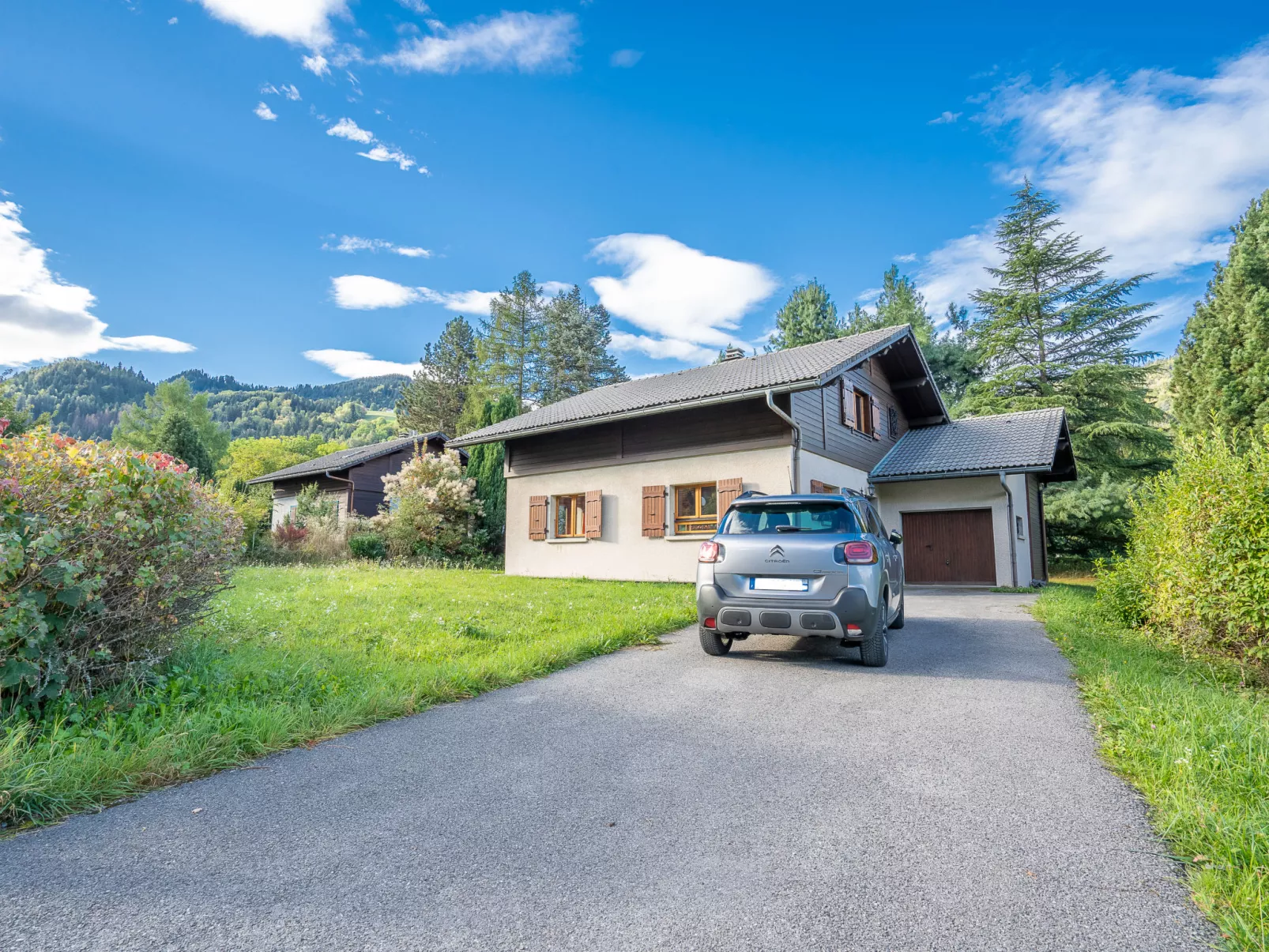 Chalet Mendiaux-Buiten