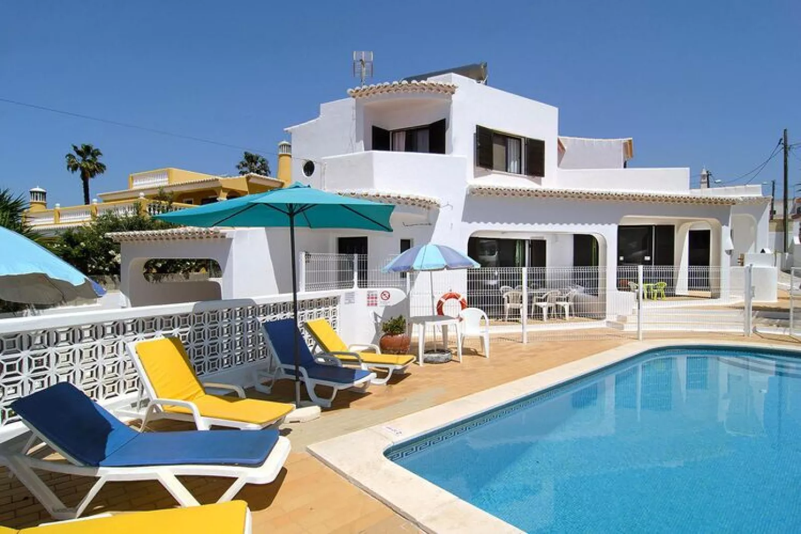 poolofhouse