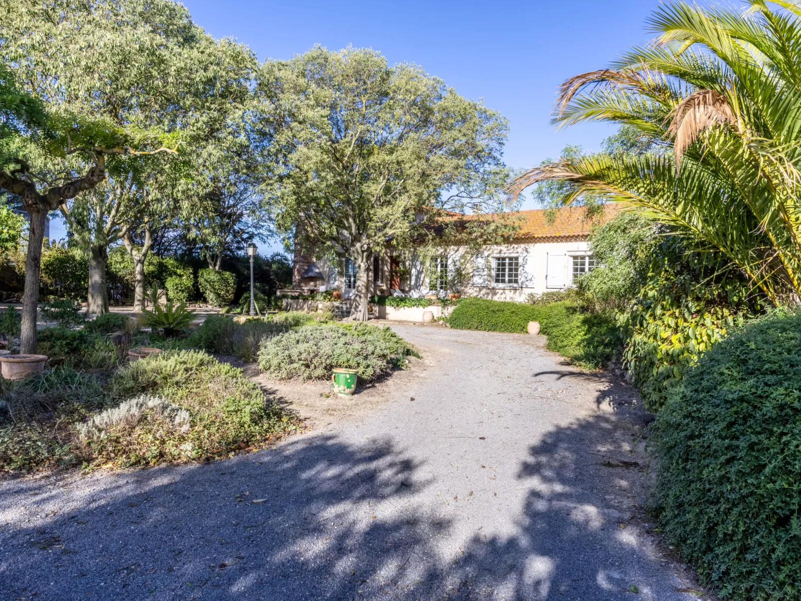 Le Clos Saint Emilie (Tennis & piscine)-Buiten