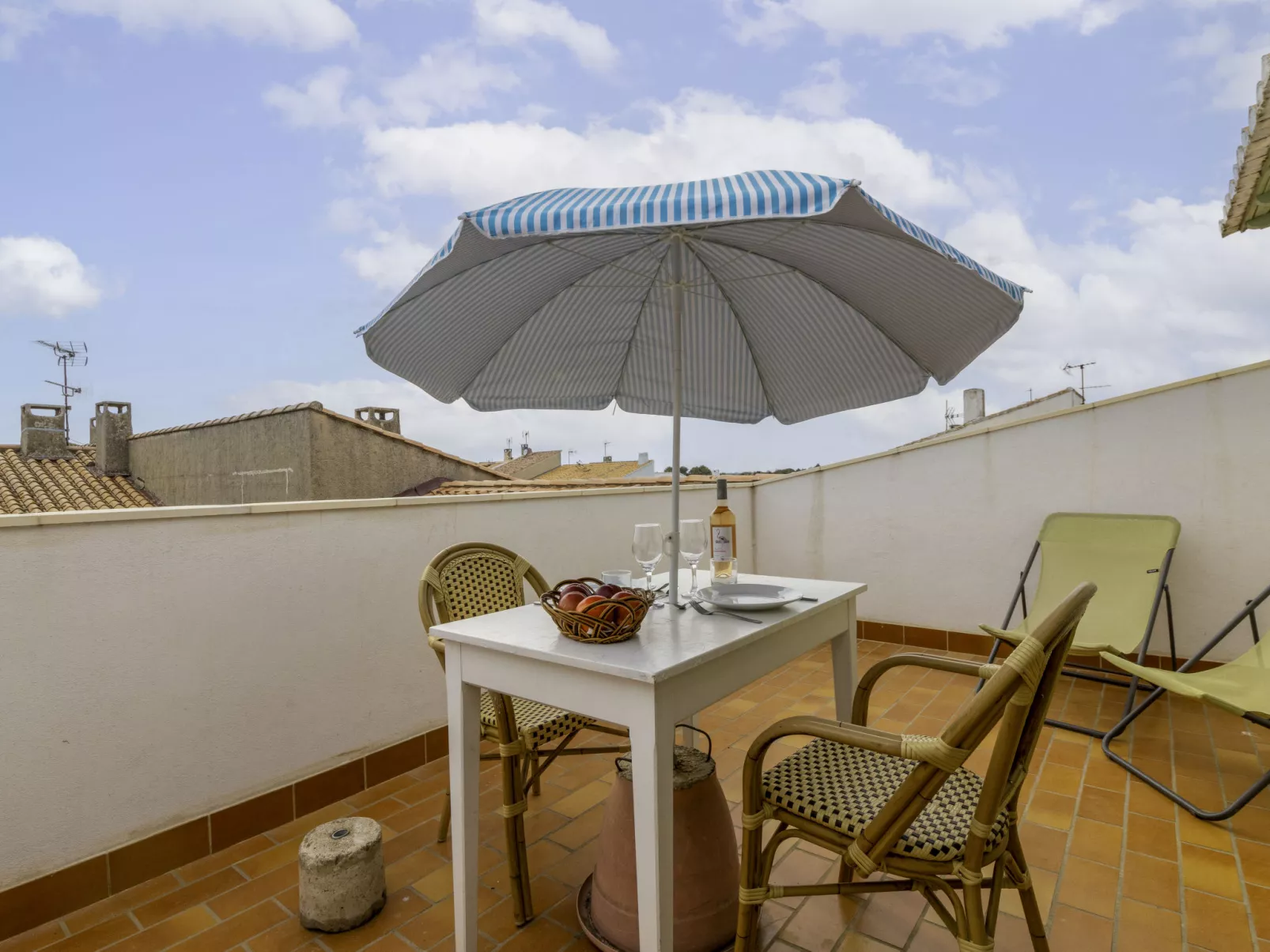 Le Soleil Camarguais-Buiten