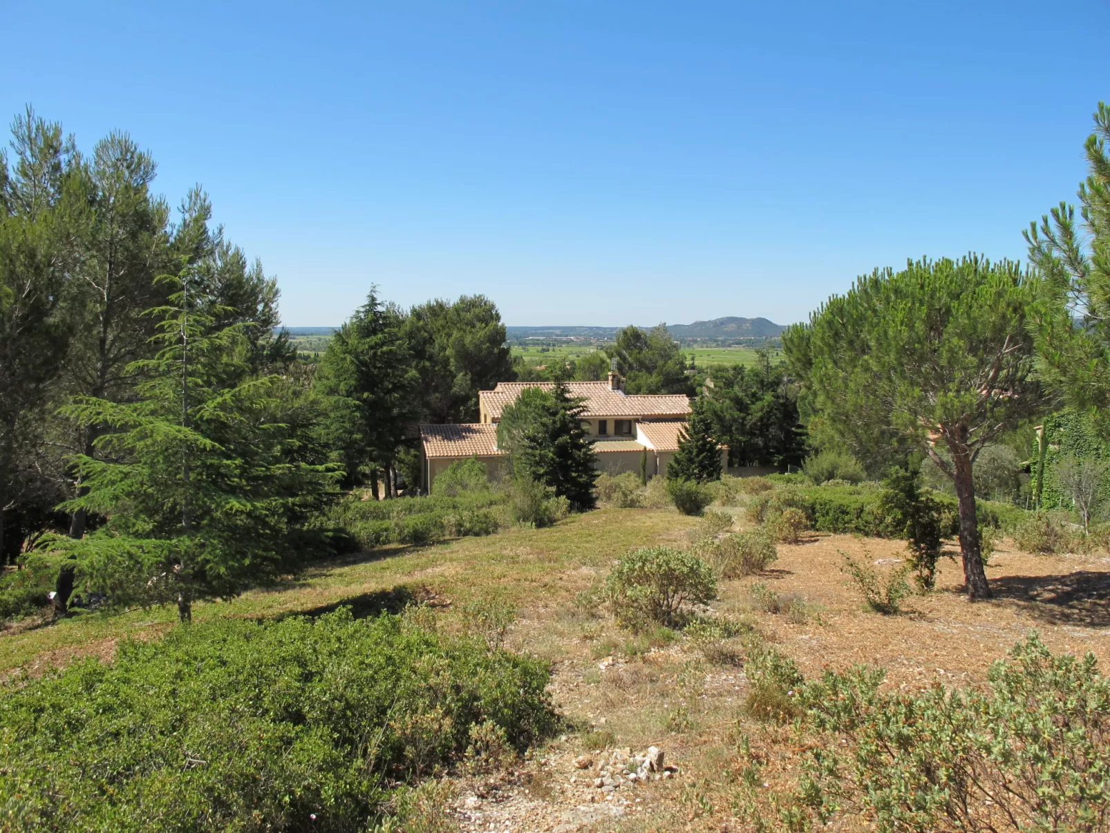 Les Garrigues d'Ozilhan-Buiten