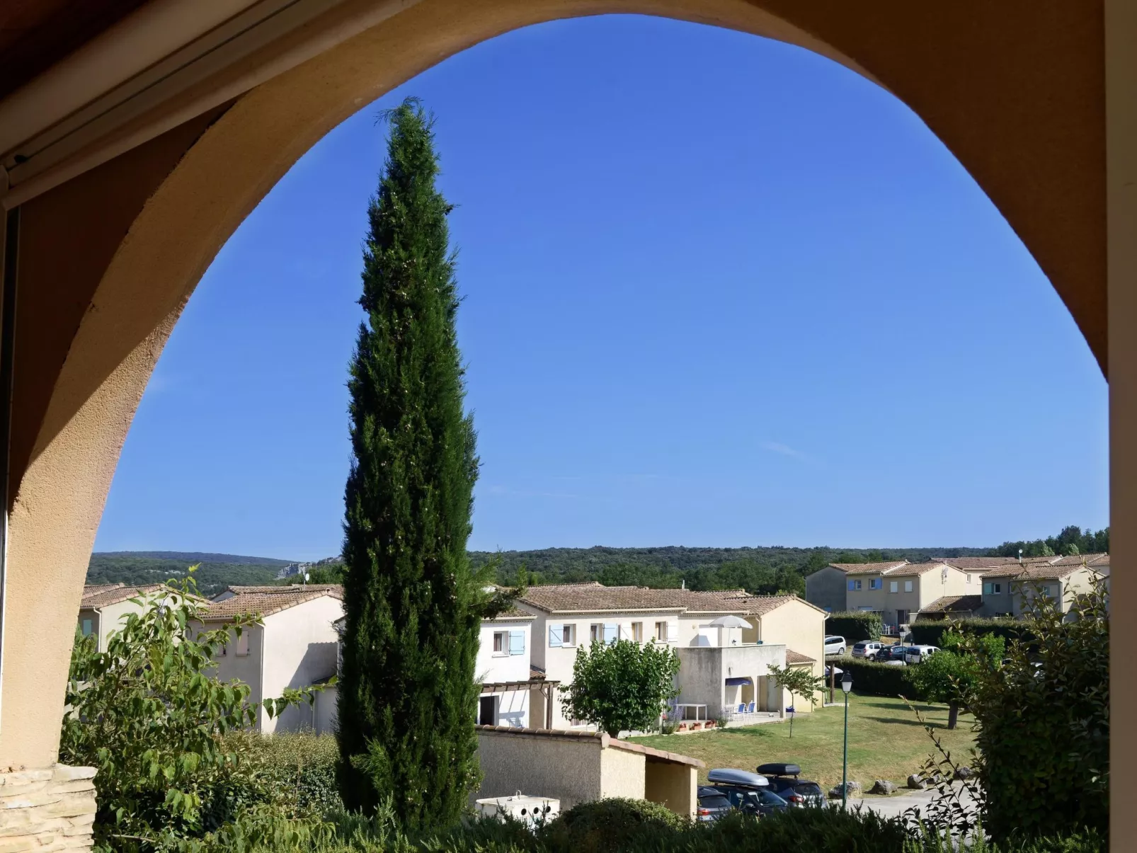 Les Hauts de Salavas-Buiten