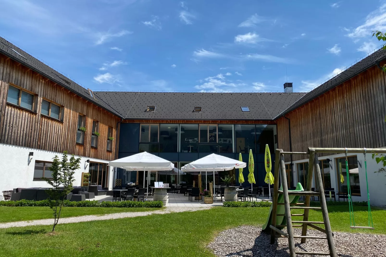 Luxery Salzkammergut Apartment A-Parkfaciliteiten