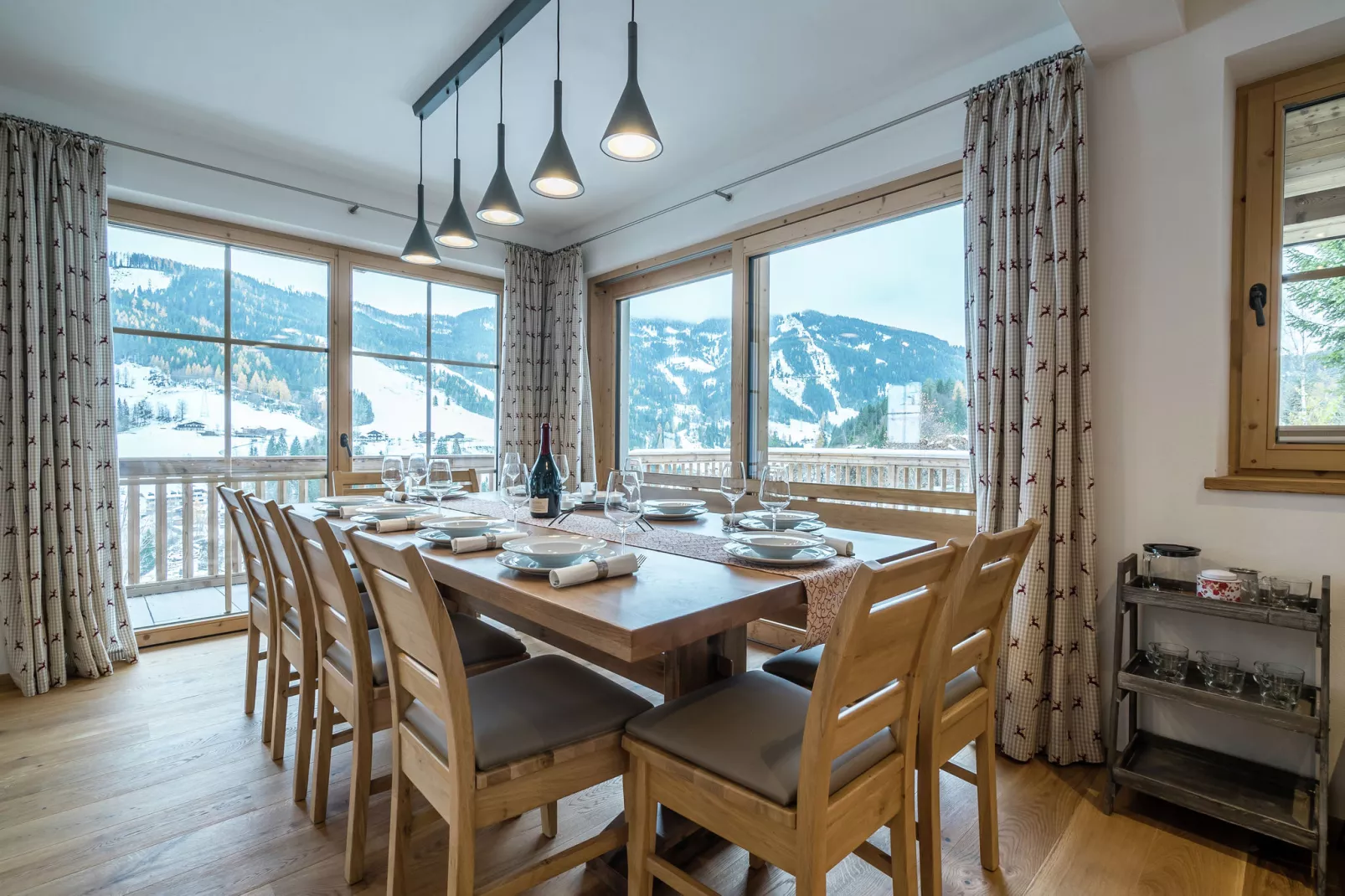 Chalet Lindelodge-Eetkamer