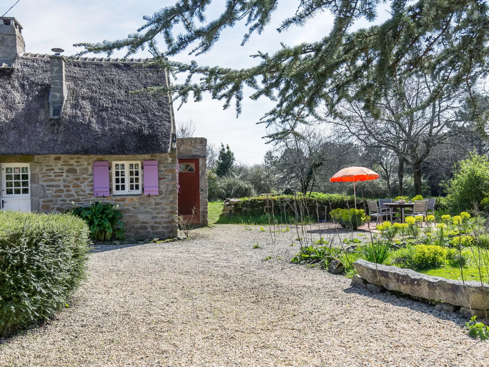 Chaumiere Natelliou-Buiten