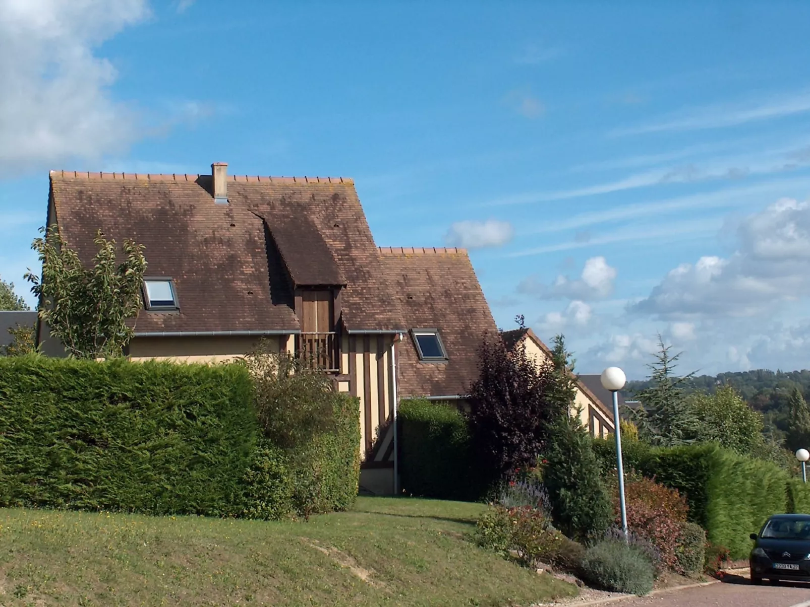 La Cour du Moulin-Buiten