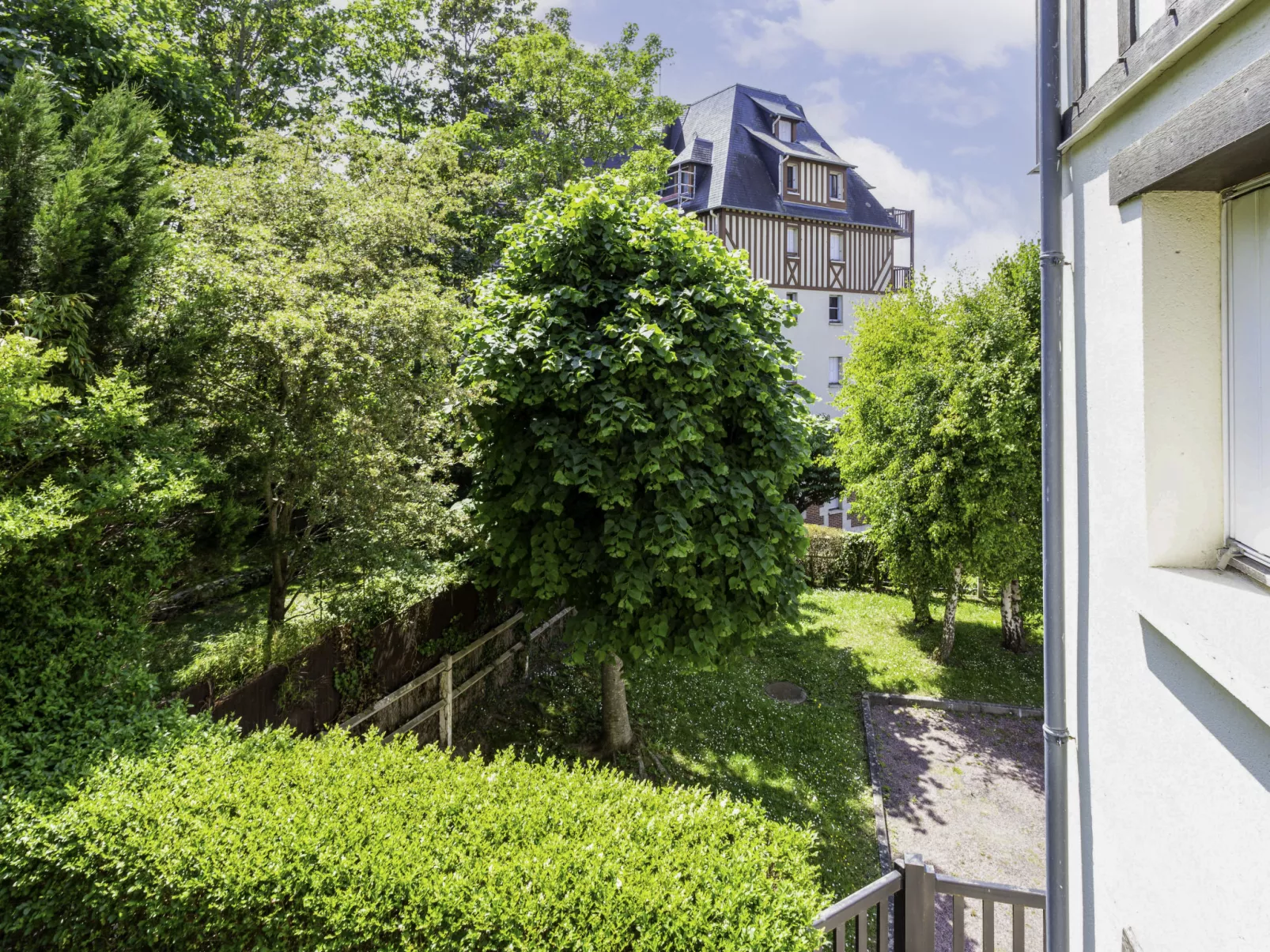 Pavillon Gabriel-Buiten