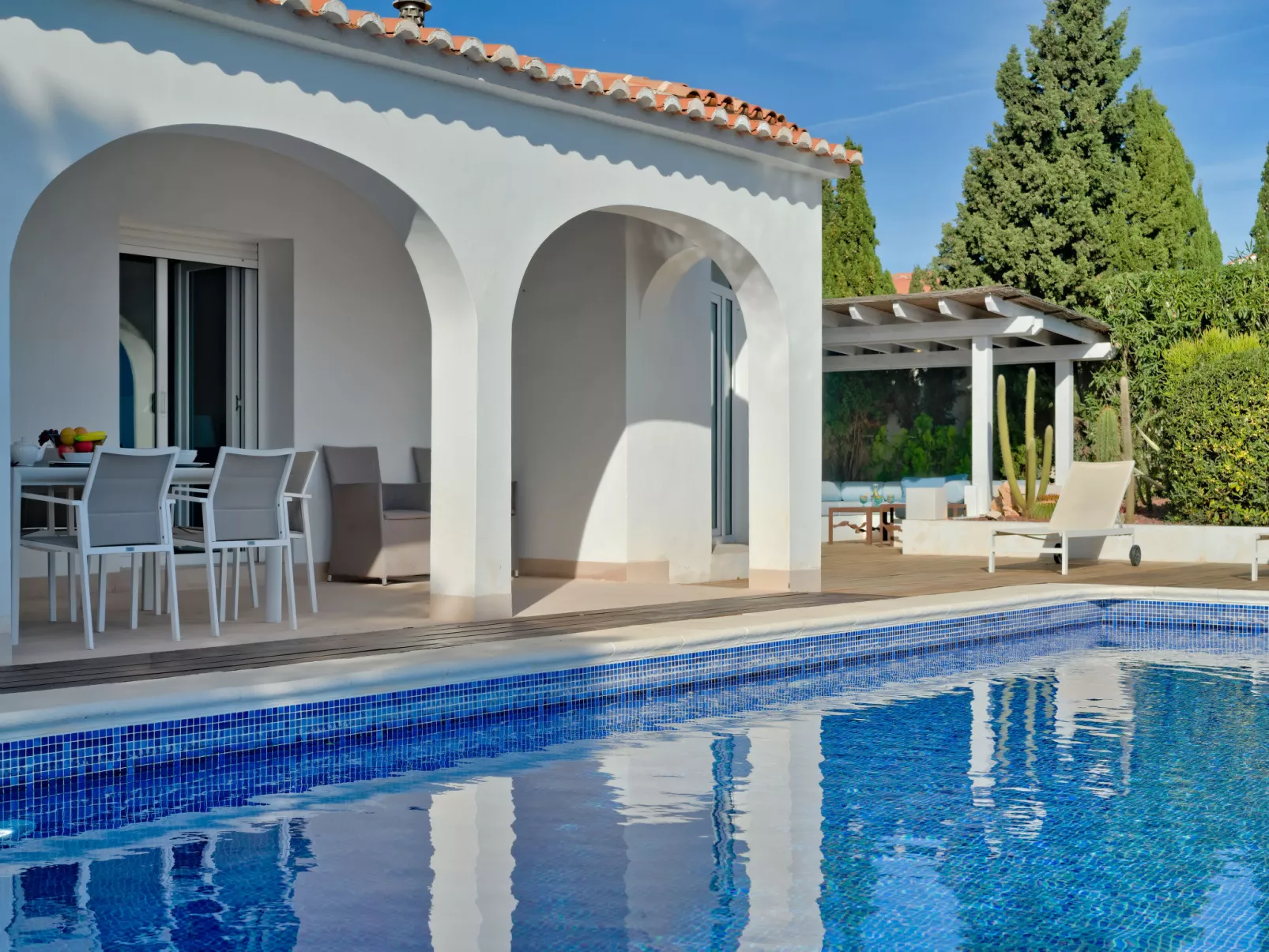 Terrasse sur la Mer-Buiten