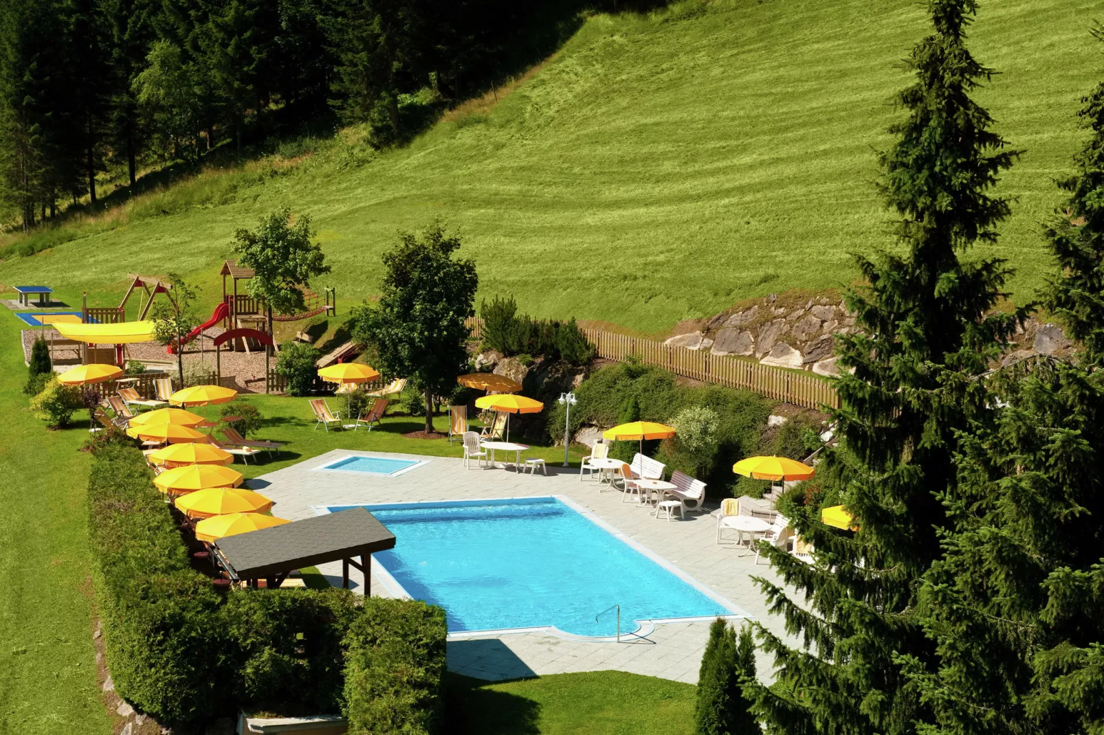 Wellness-Aparthotel-Kleinarl-Zwembad