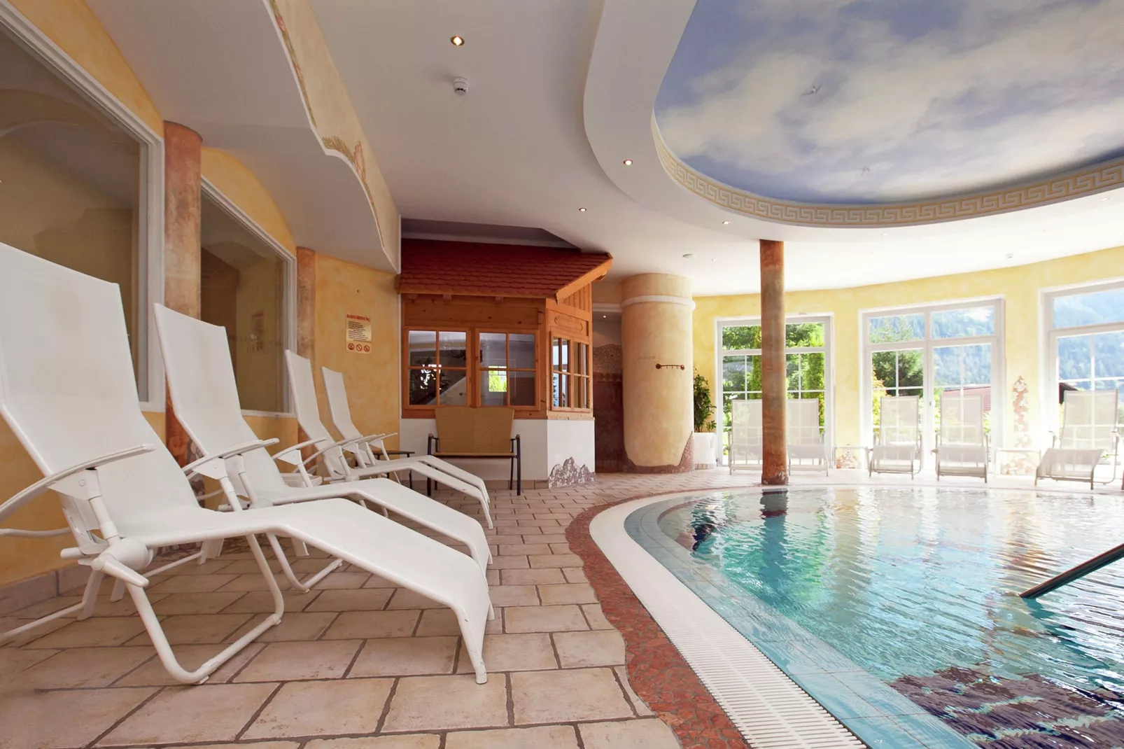 Wellness-Aparthotel-Kleinarl-Zwembad