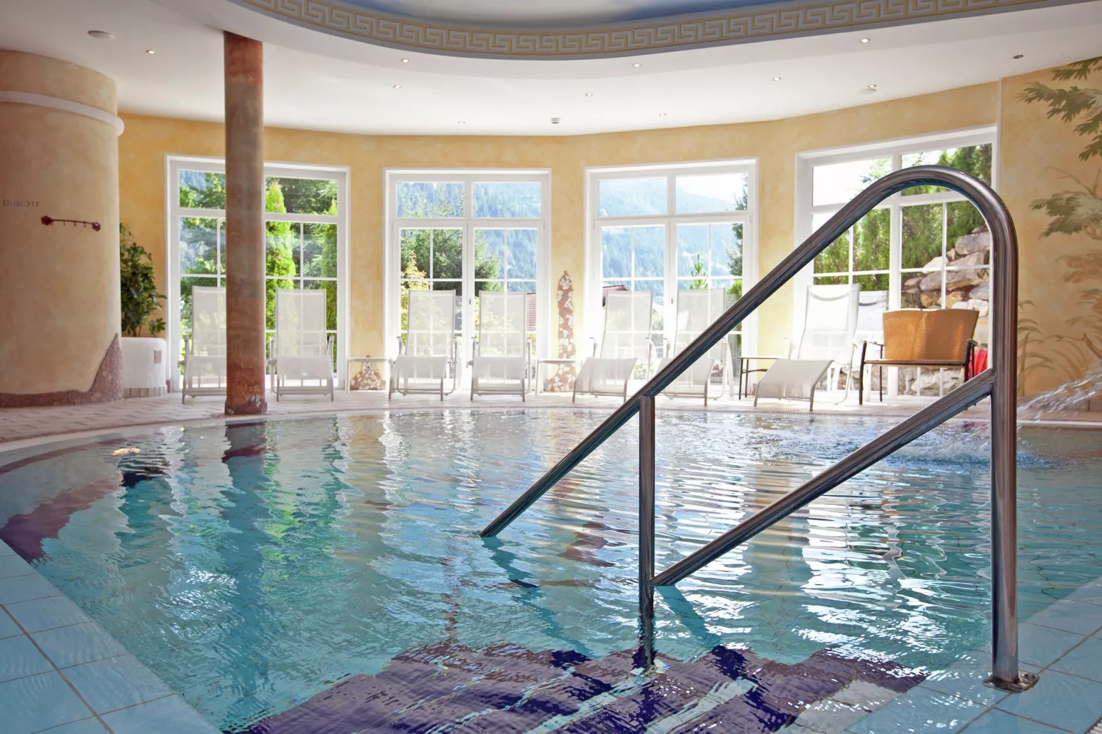 Wellness-Aparthotel-Kleinarl-Zwembad