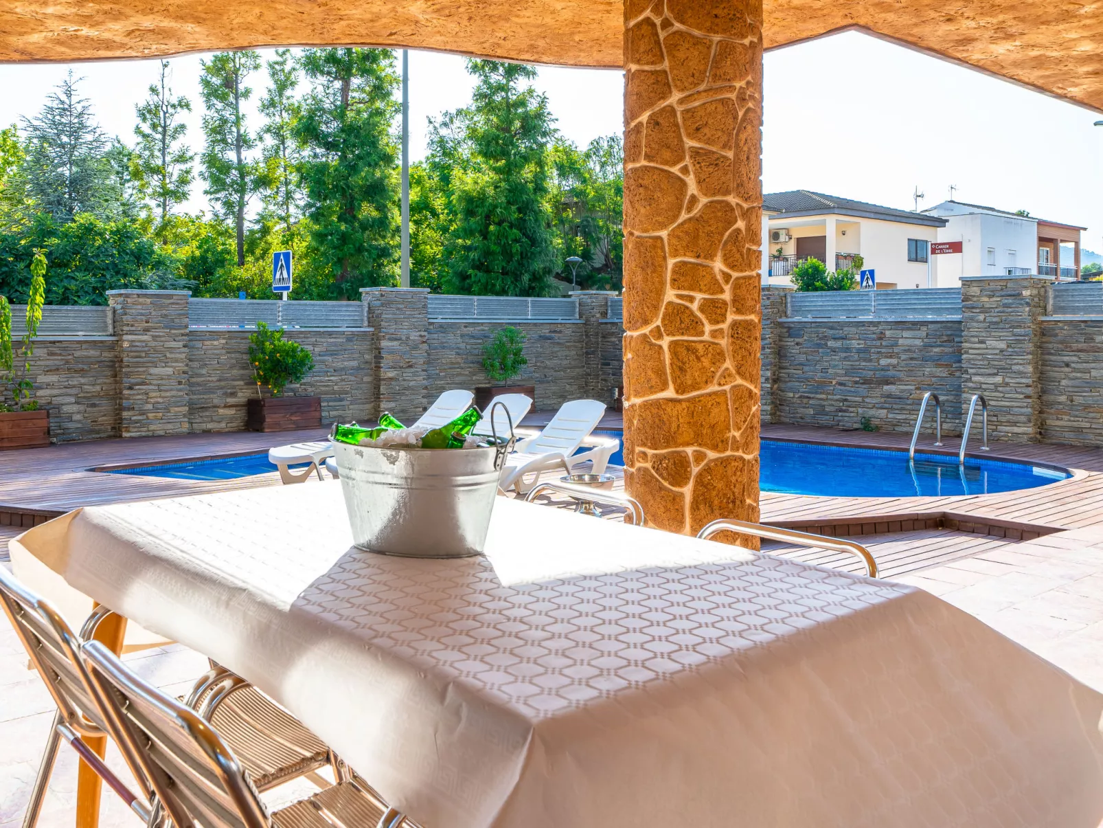 Villa Luxury Rock Tirri-Buiten