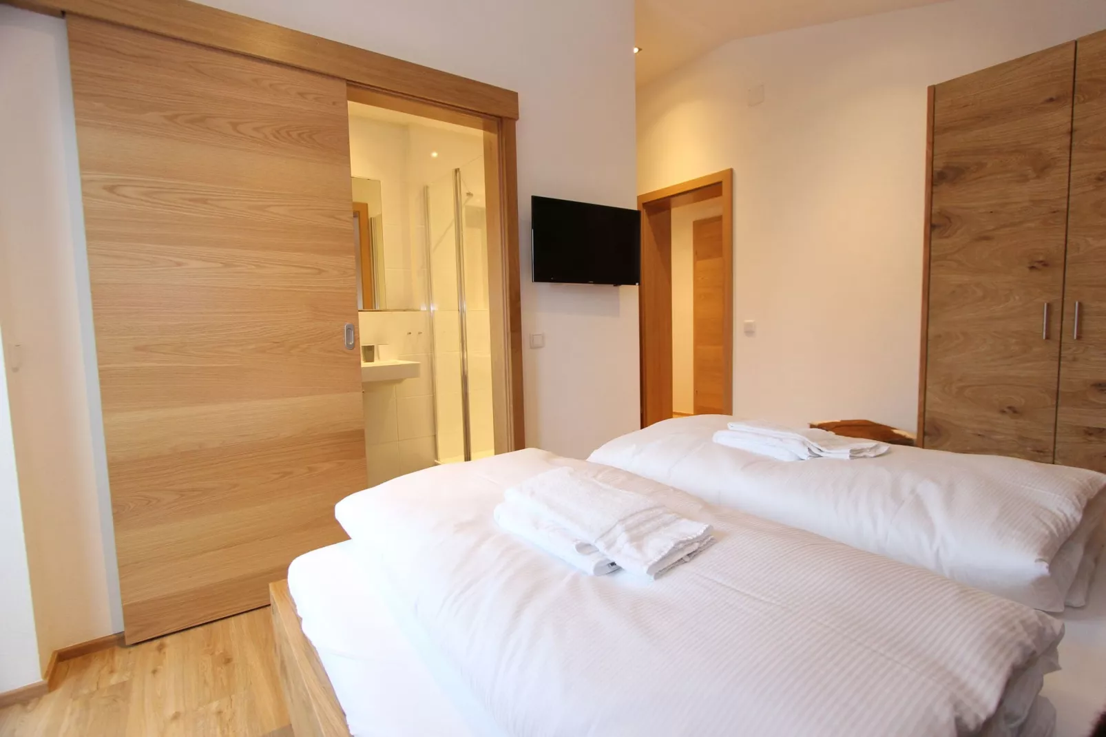 Chalet Hohe Tauern Zell am See-Slaapkamer