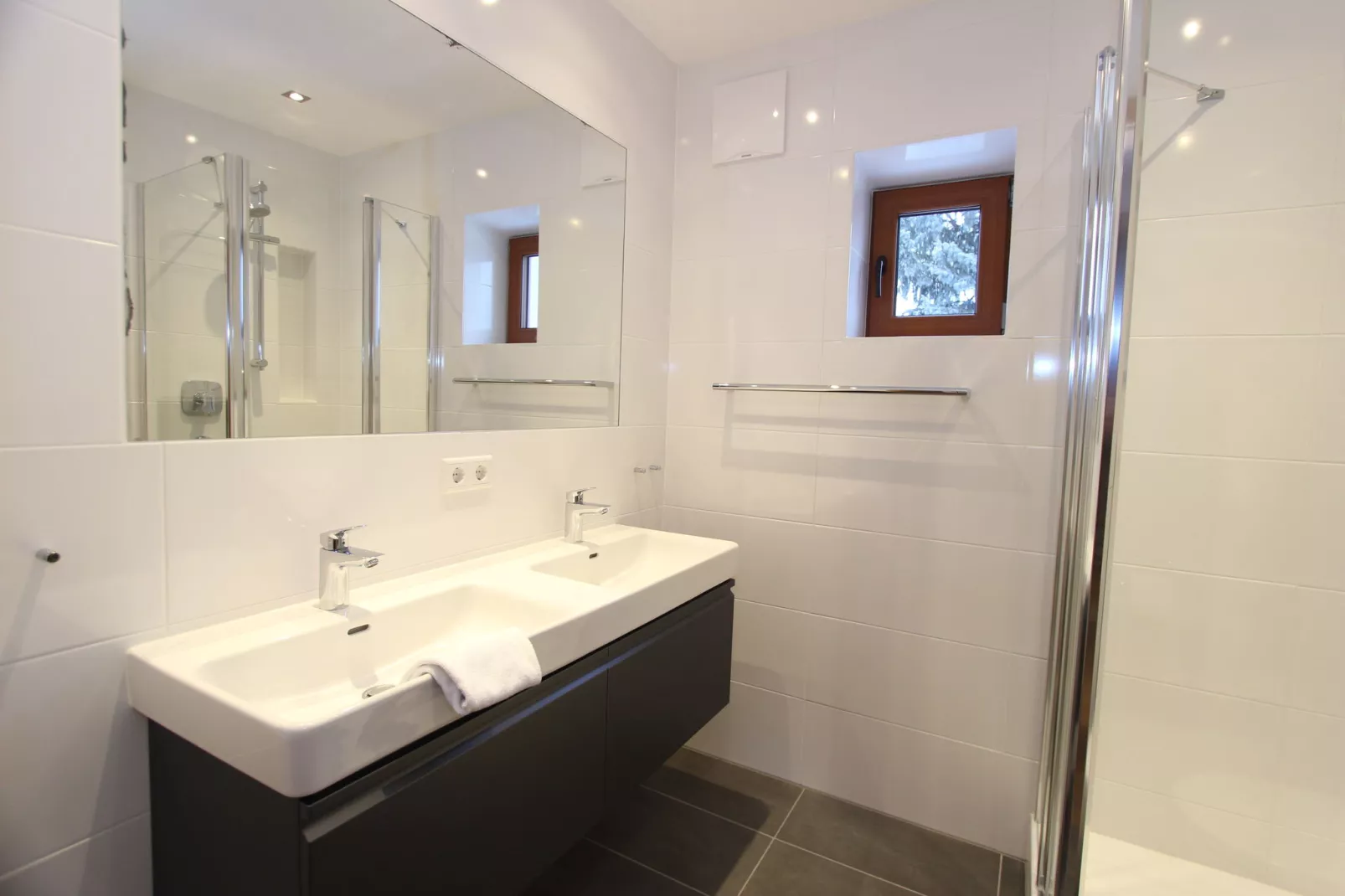 Chalet Hohe Tauern Zell am See-Badkamer