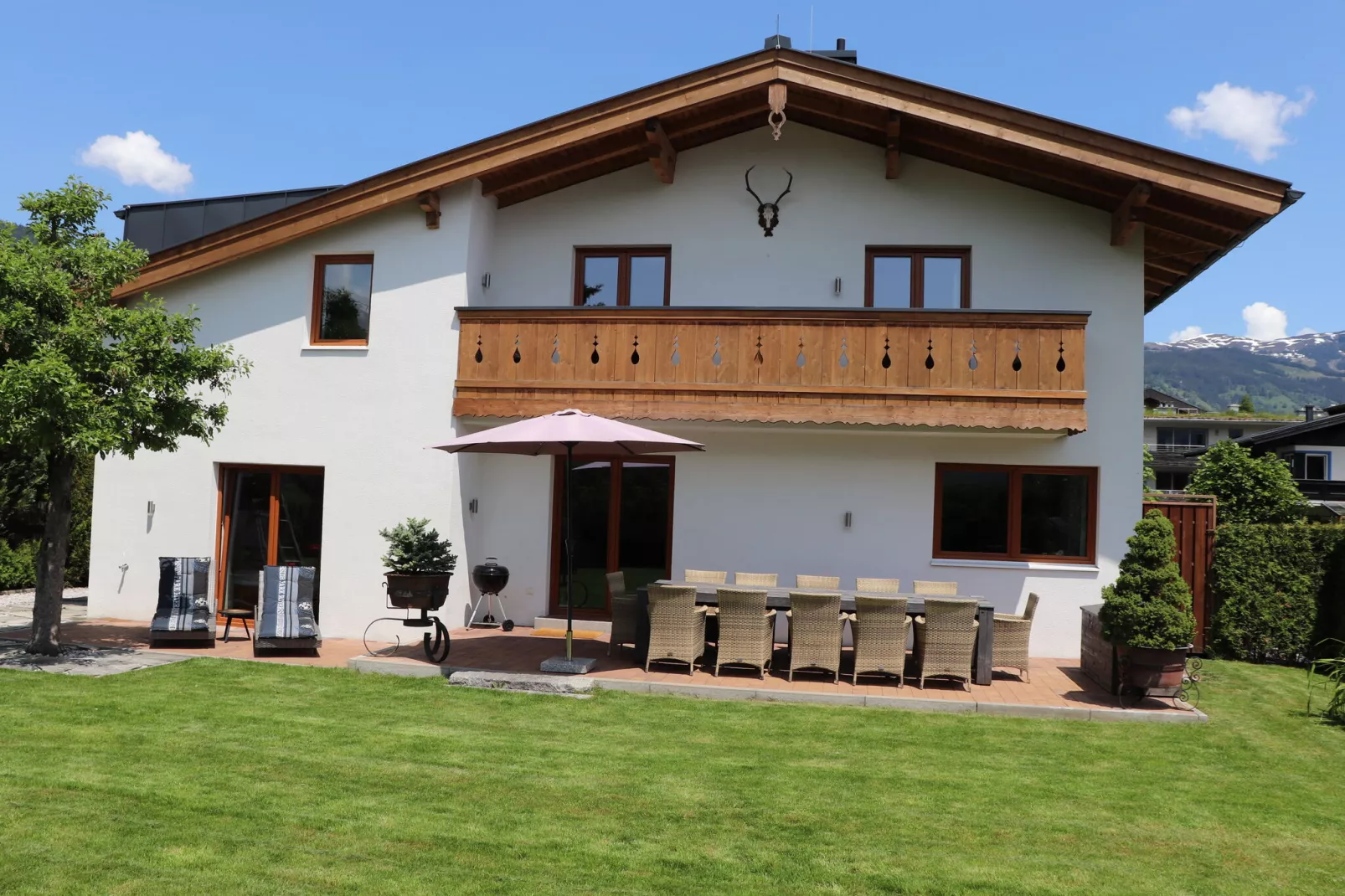 Chalet Hohe Tauern Zell am See-Buitenkant zomer