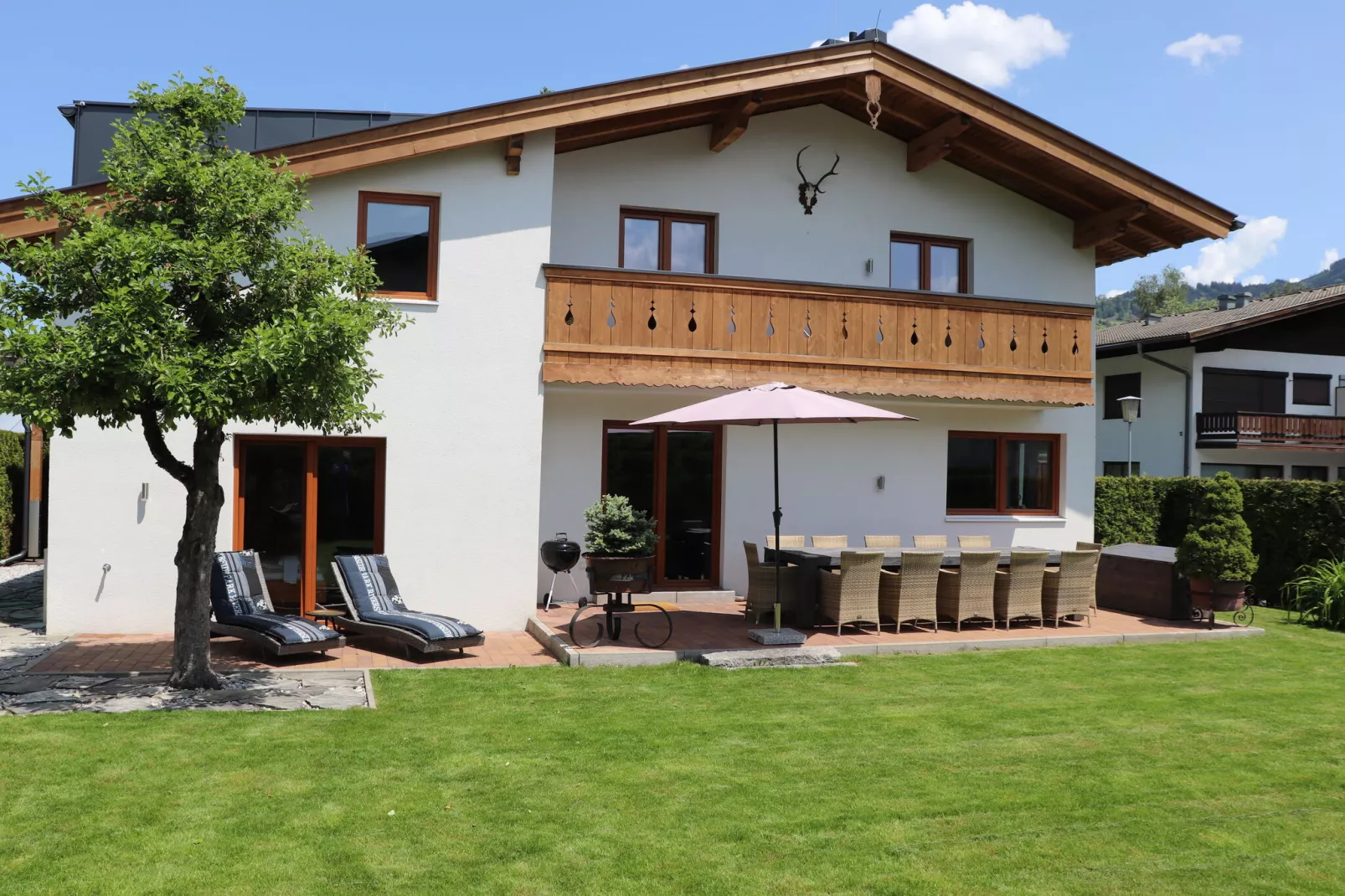 Chalet Hohe Tauern Zell am See-Buitenkant zomer