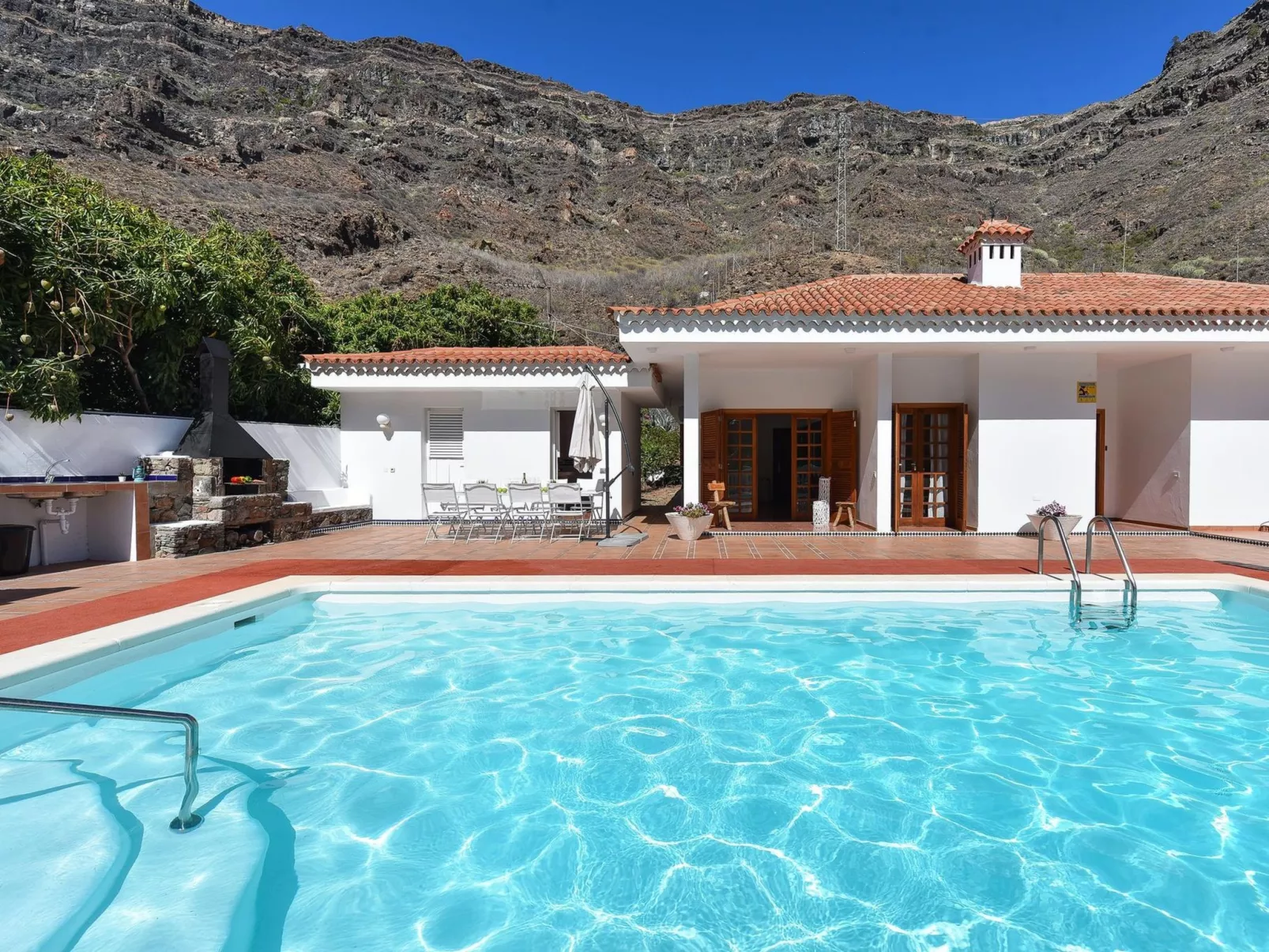 Villa Sun Cay-Buiten