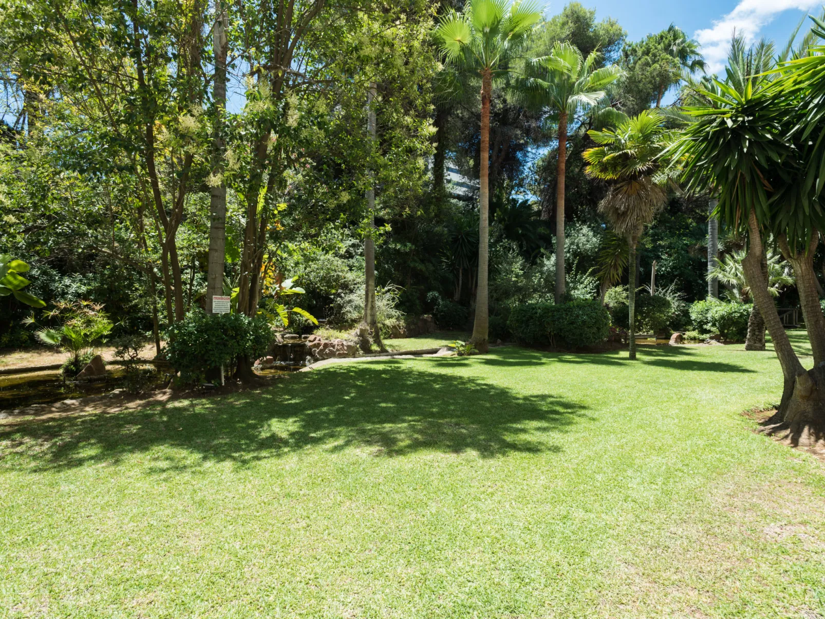 Jardines del Mar-Buiten