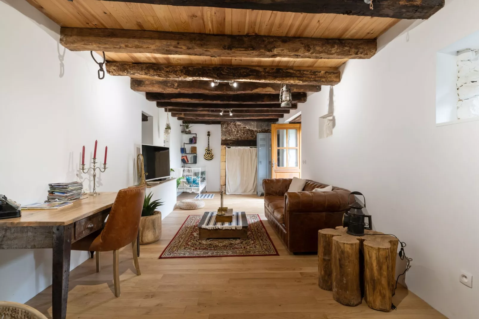 Le Moustier-Woonkamer