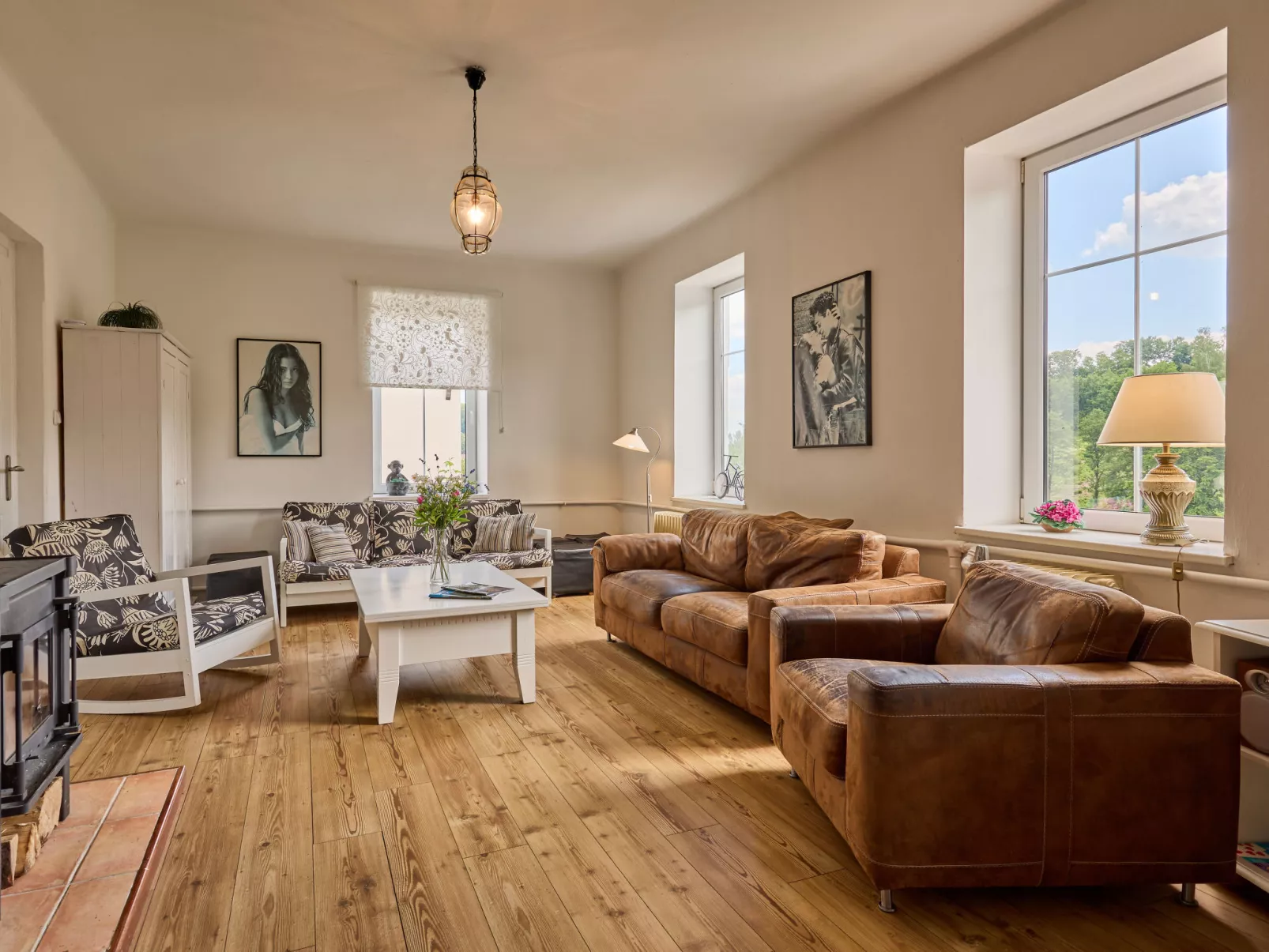 Hillside Lodge & Garden-Binnen