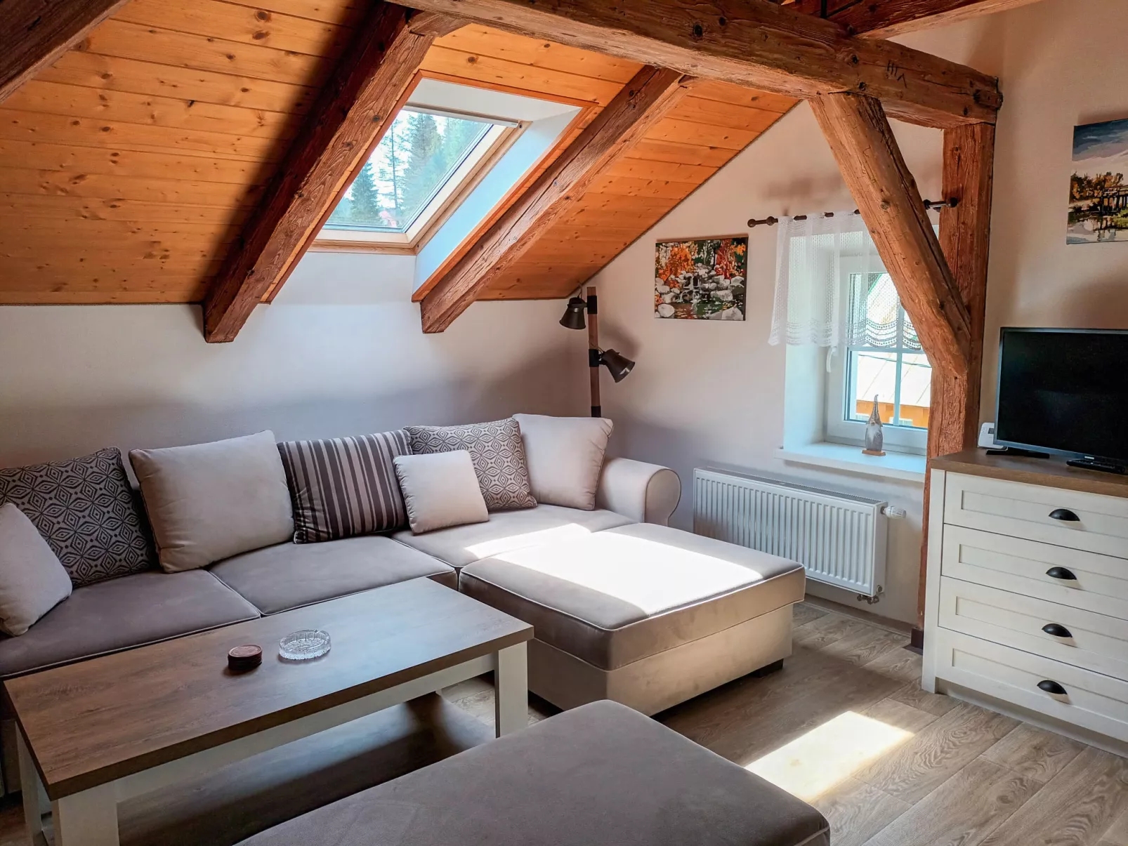 Apartment 8-Binnen