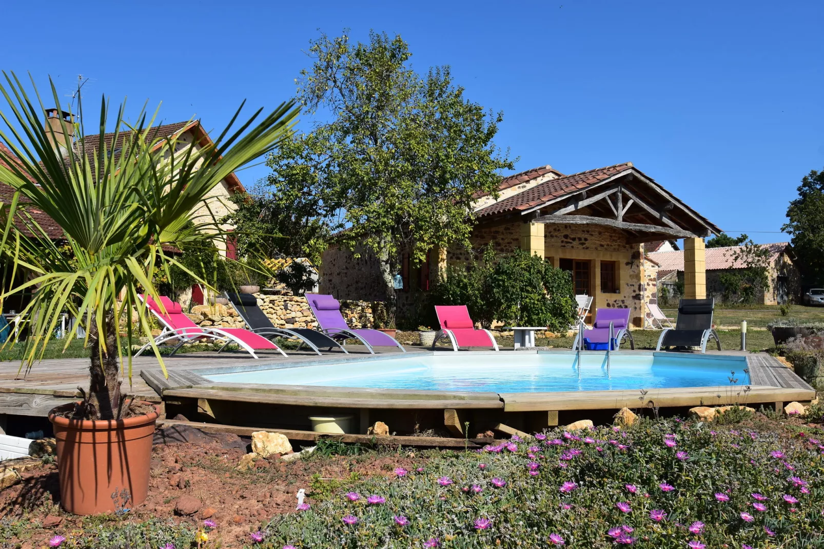 Maison de vacances Montferrand du Périgord-Buitenkant zomer