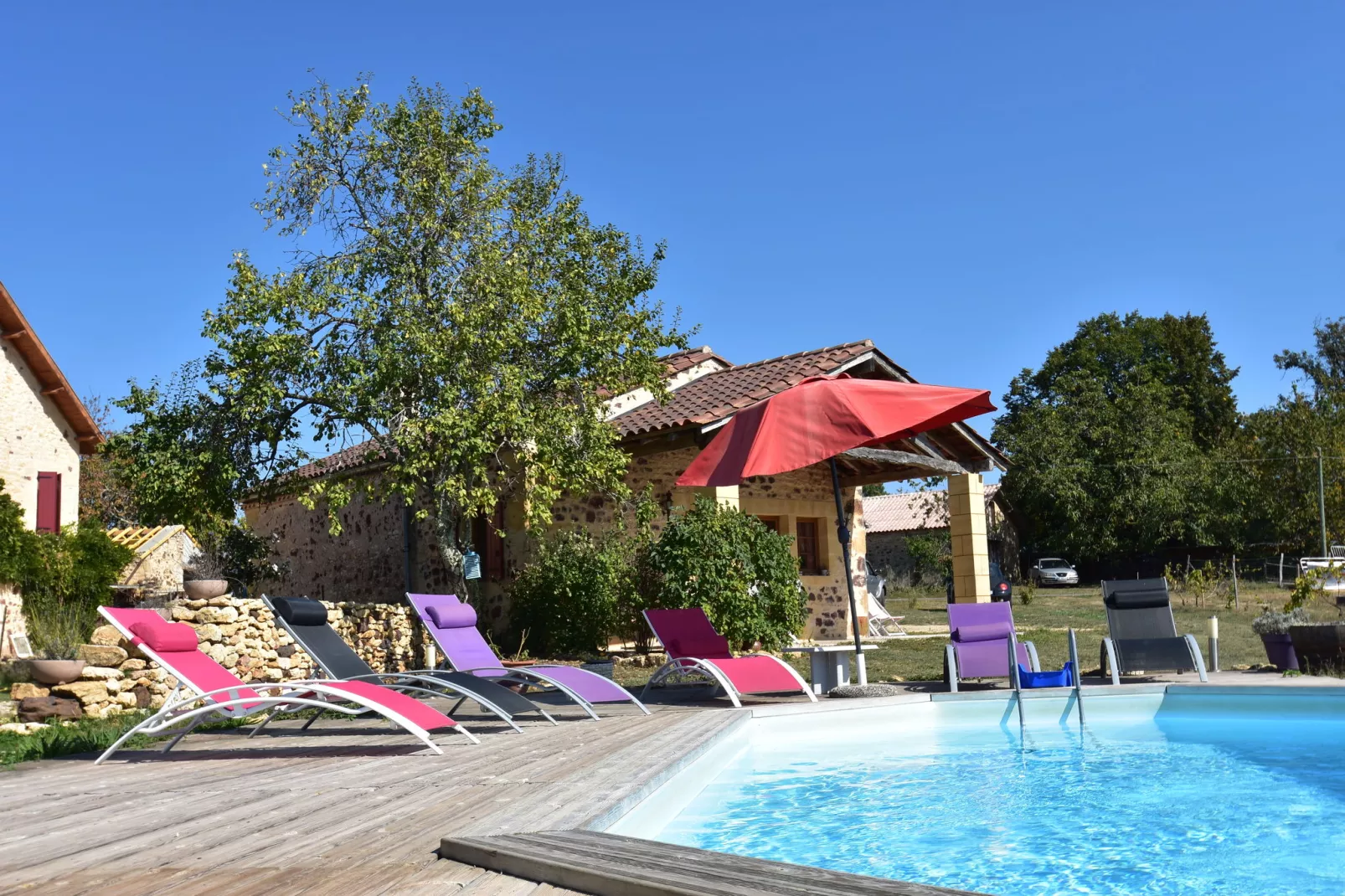 Maison de vacances Montferrand du Périgord-Buitenkant zomer