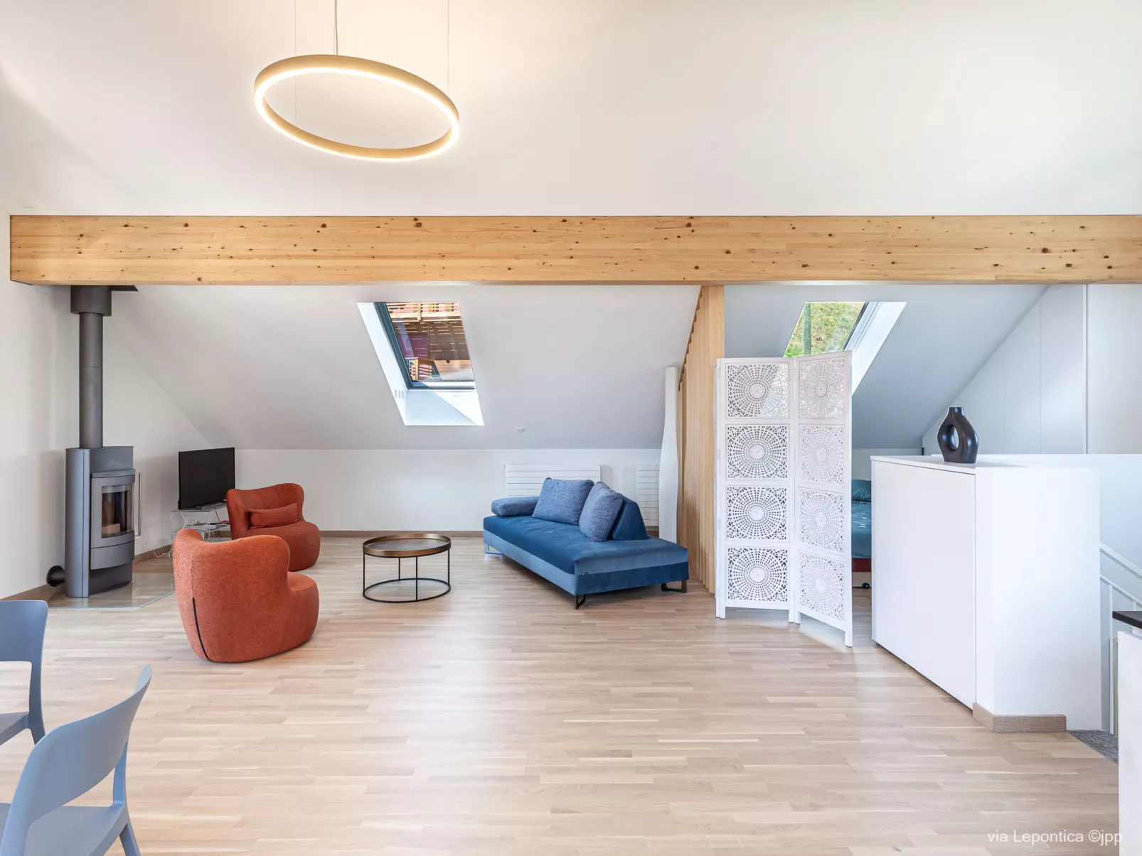 Loft Lepontica-Binnen