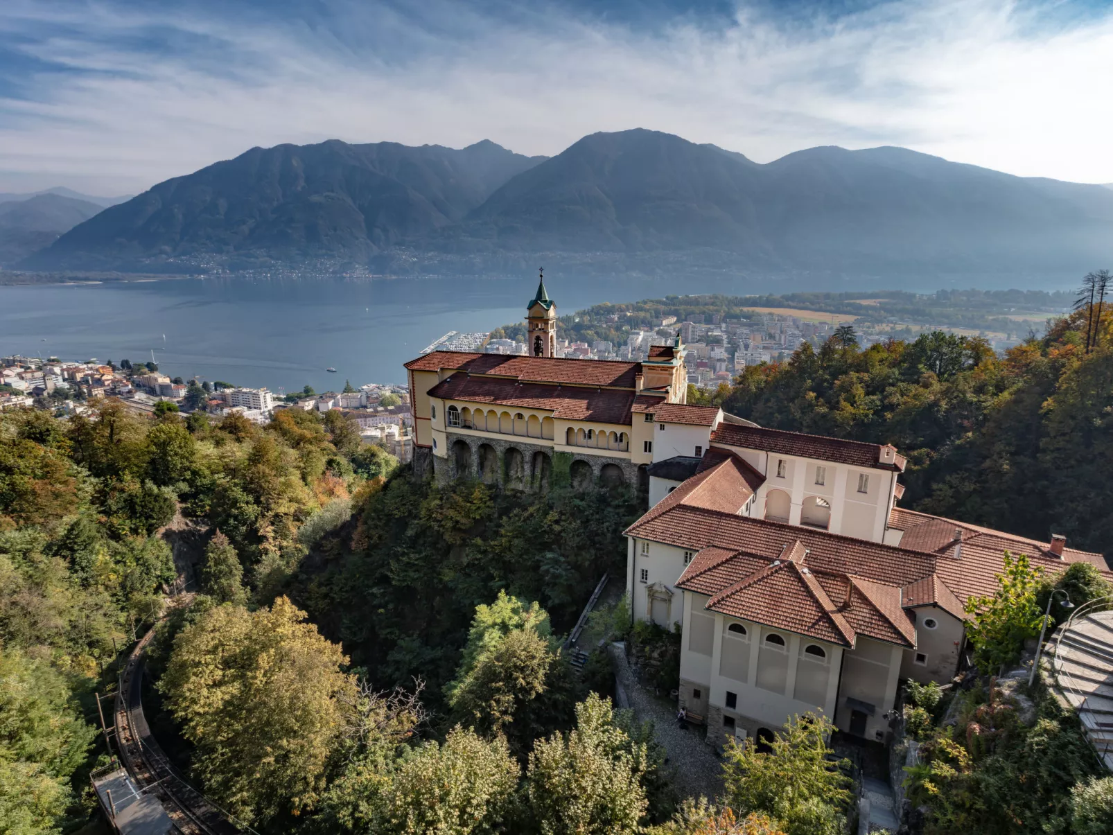 Torre Tessuti Apt.Leonardo-Omgeving