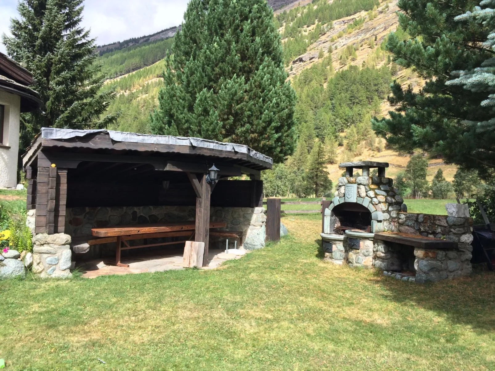 Chalet Sunstar Gross-Buiten