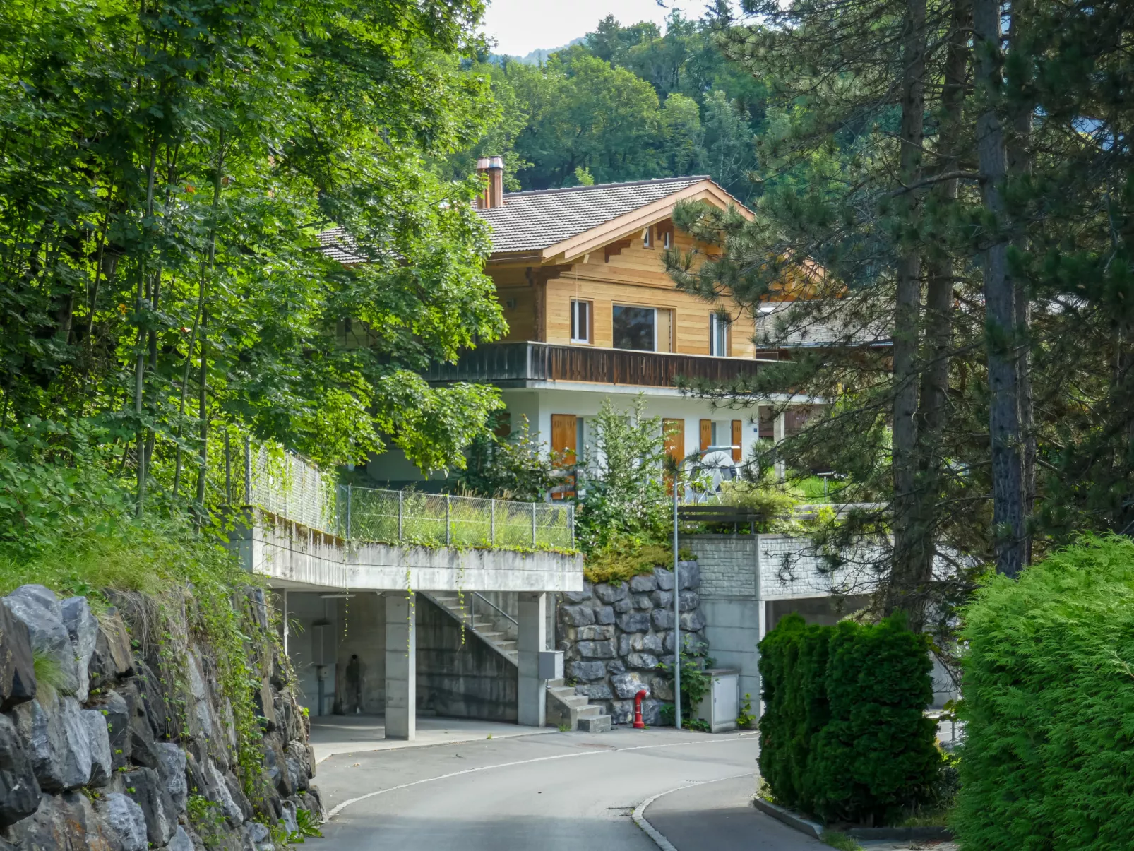 Chalet Holzwurm-Buiten