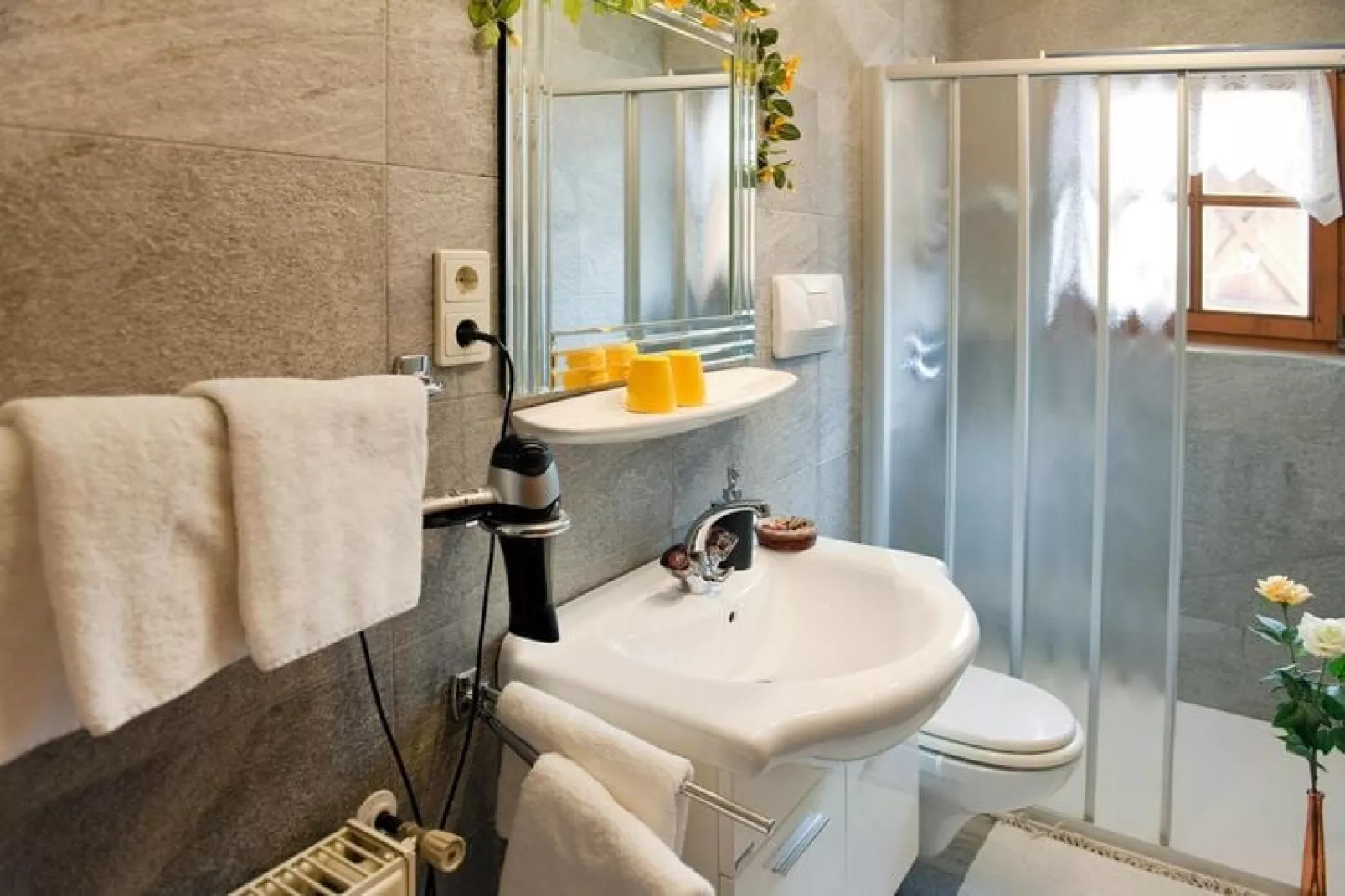 Niedermunthof Villnöß - Sass Rigais-Badkamer