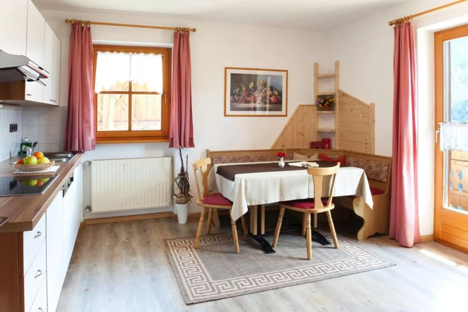 Niedermunthof Villnöß - Wohnung Sass Rigais-Woonkamer