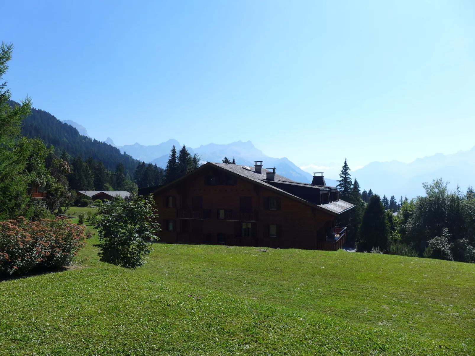 Aiguilles Dorées I/2-Buiten