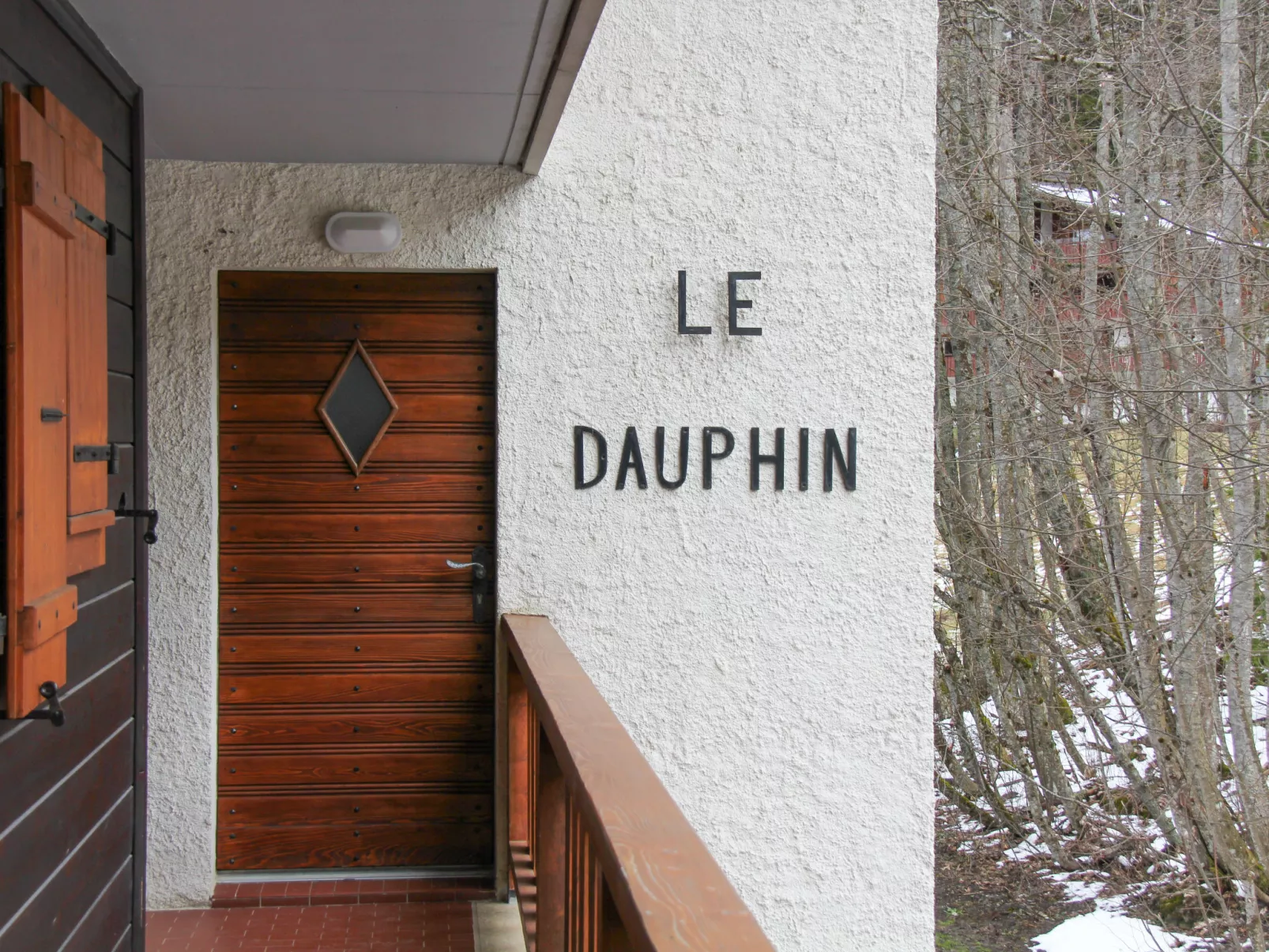 Dauphin 7-Buiten