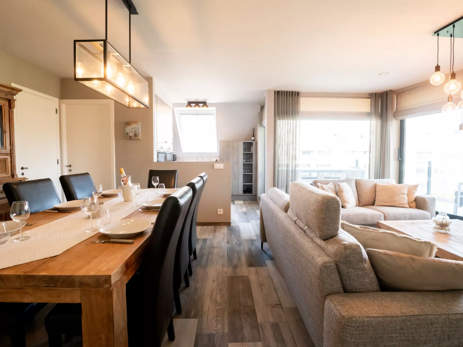 Rochusview.be with parking and terrace-Binnen