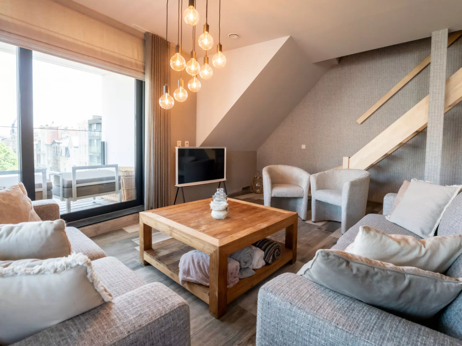 Rochusview.be with parking and terrace-Binnen